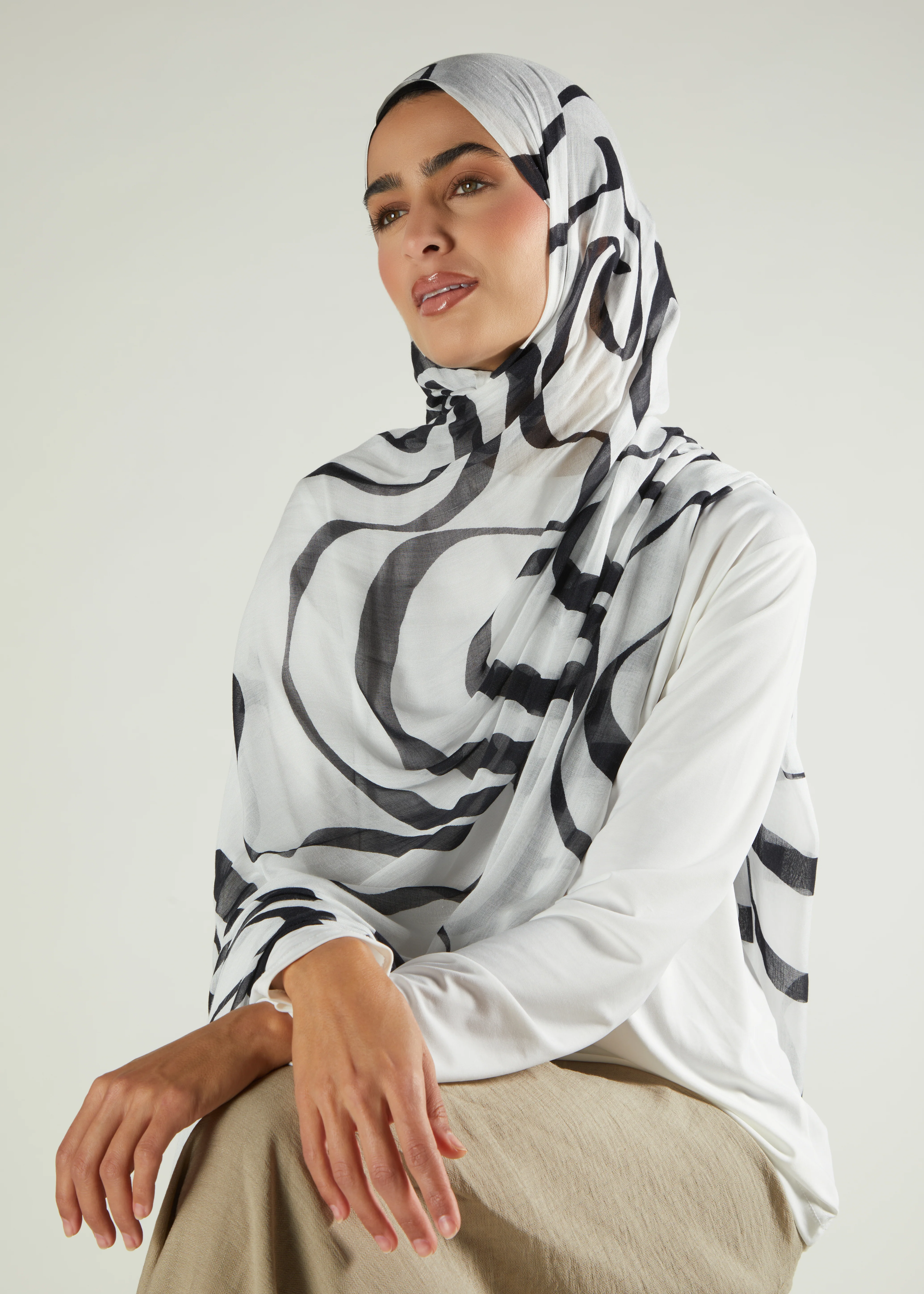 Abstract Ink Premium Modal Hijab - Image 3