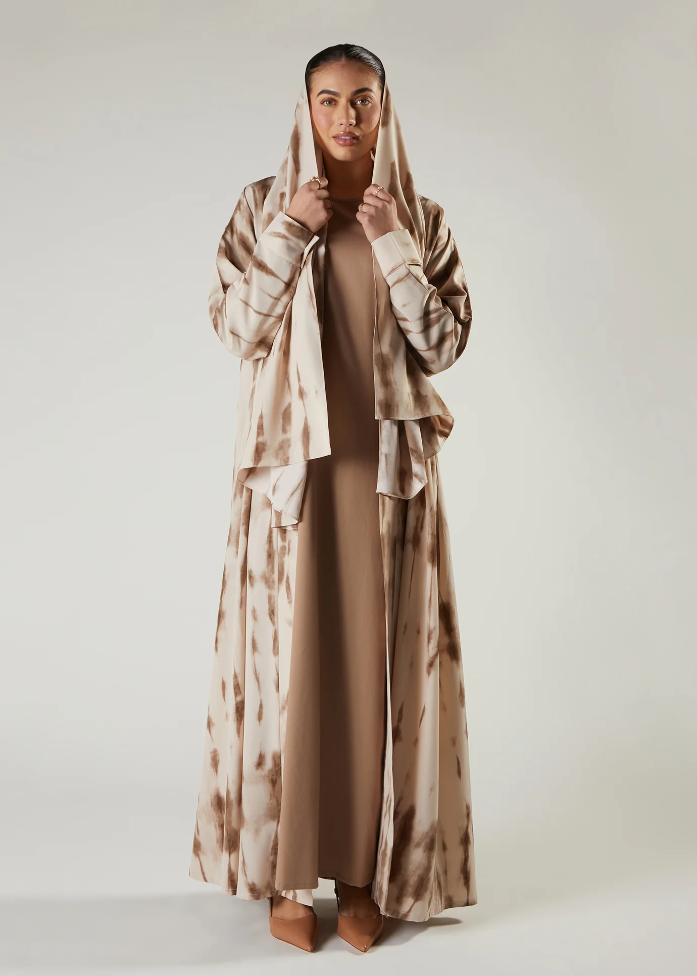 Beige & Brown Open Abaya - Image 2