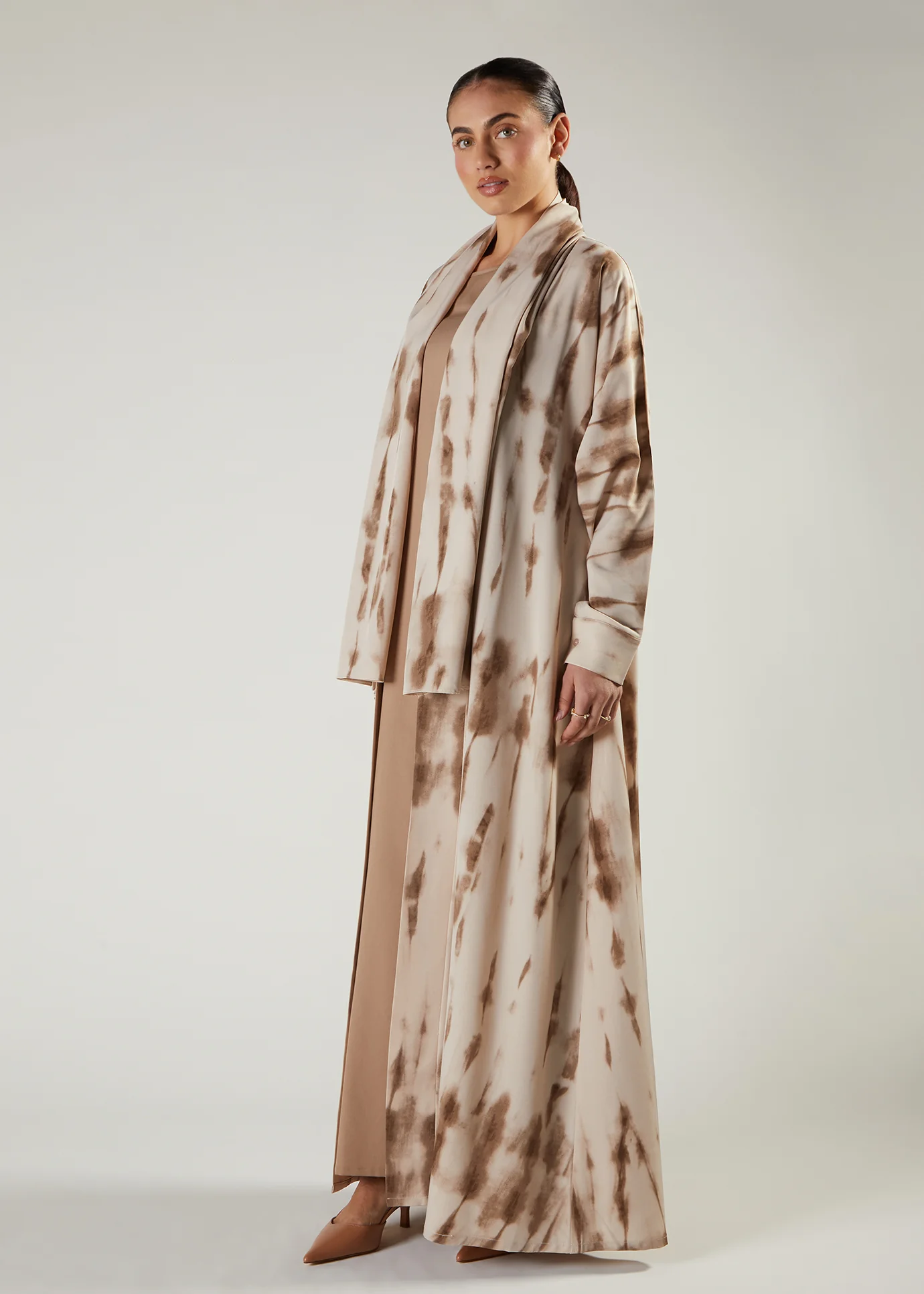 Beige & Brown Open Abaya - Image 3