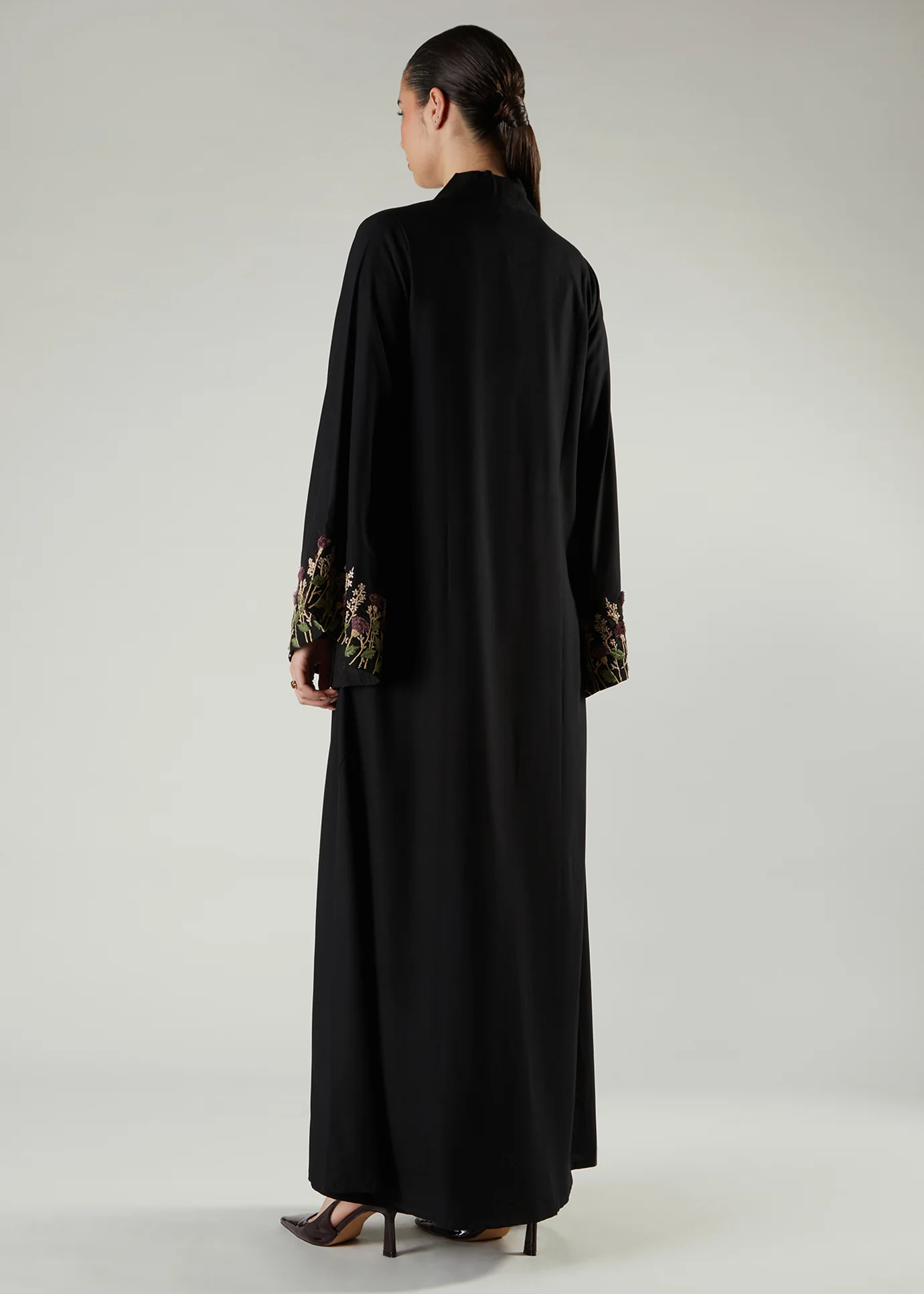 Black Thistle Open Abaya - Image 5