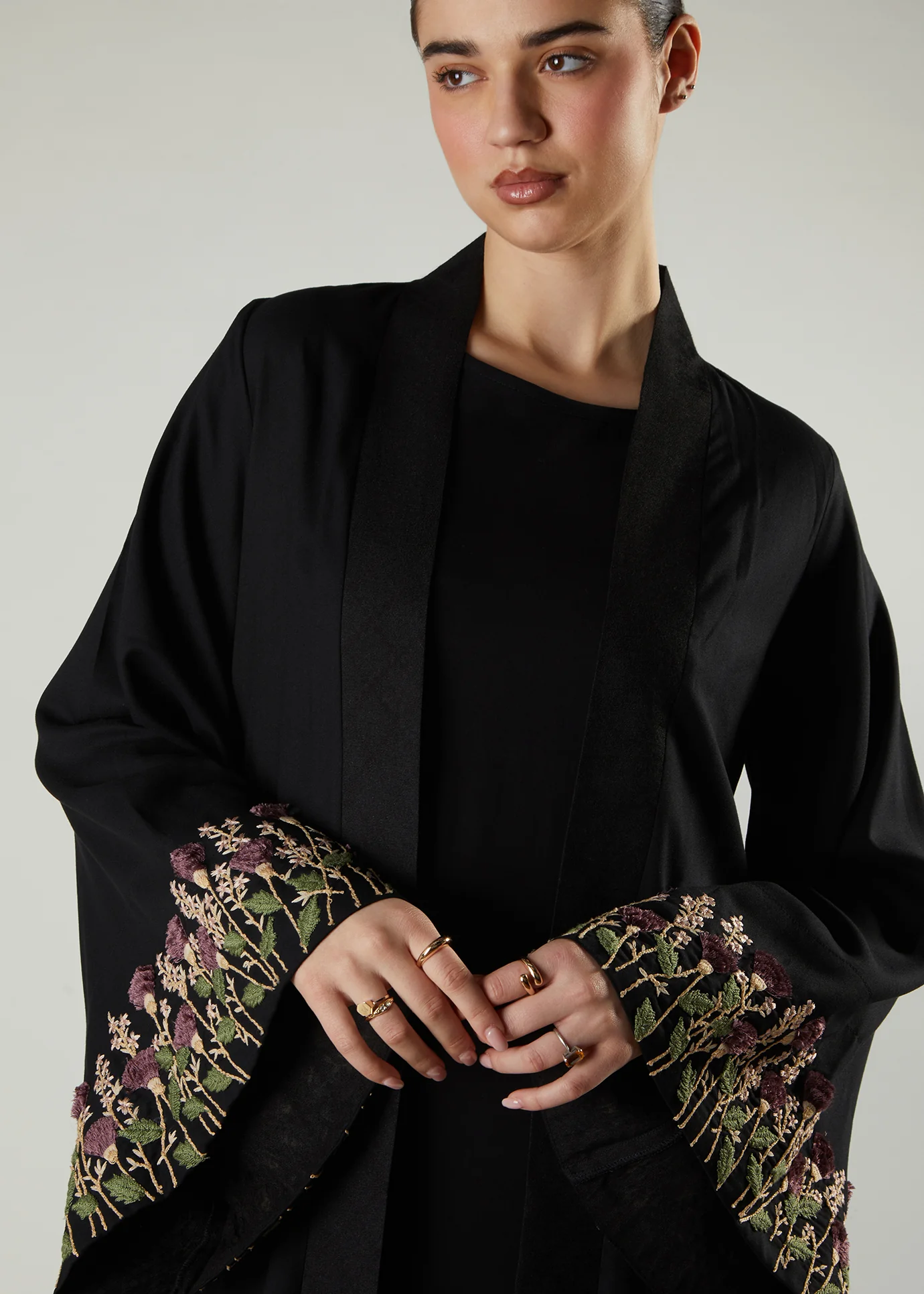 Black Thistle Open Abaya - Image 6