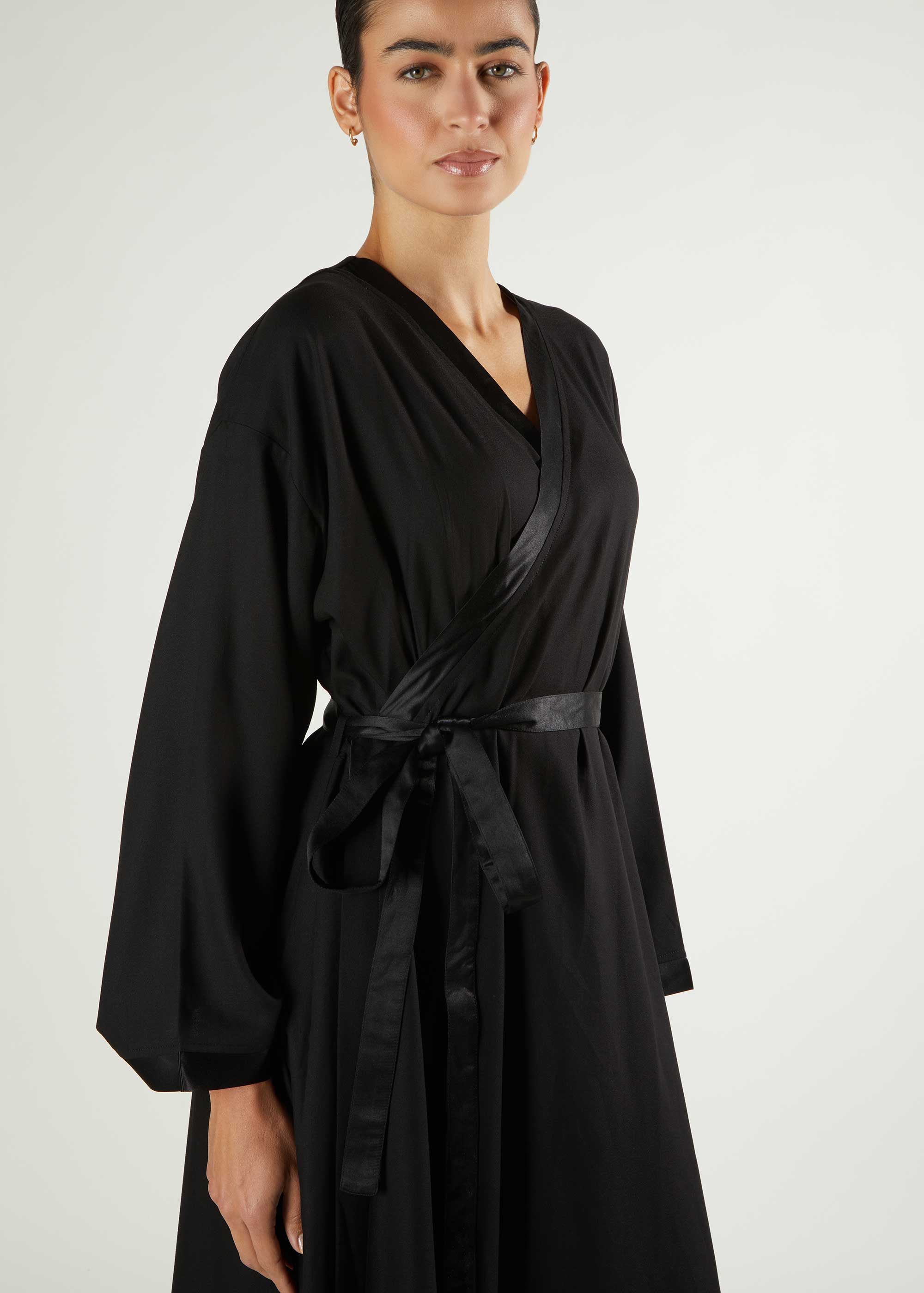 Black Wrap Abaya - Image 3