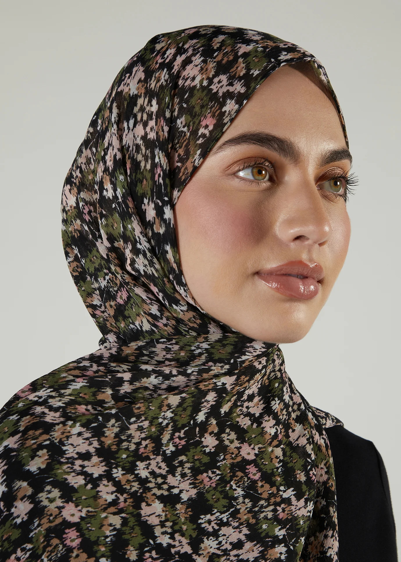 Camo Crepe Hijab - Image 4