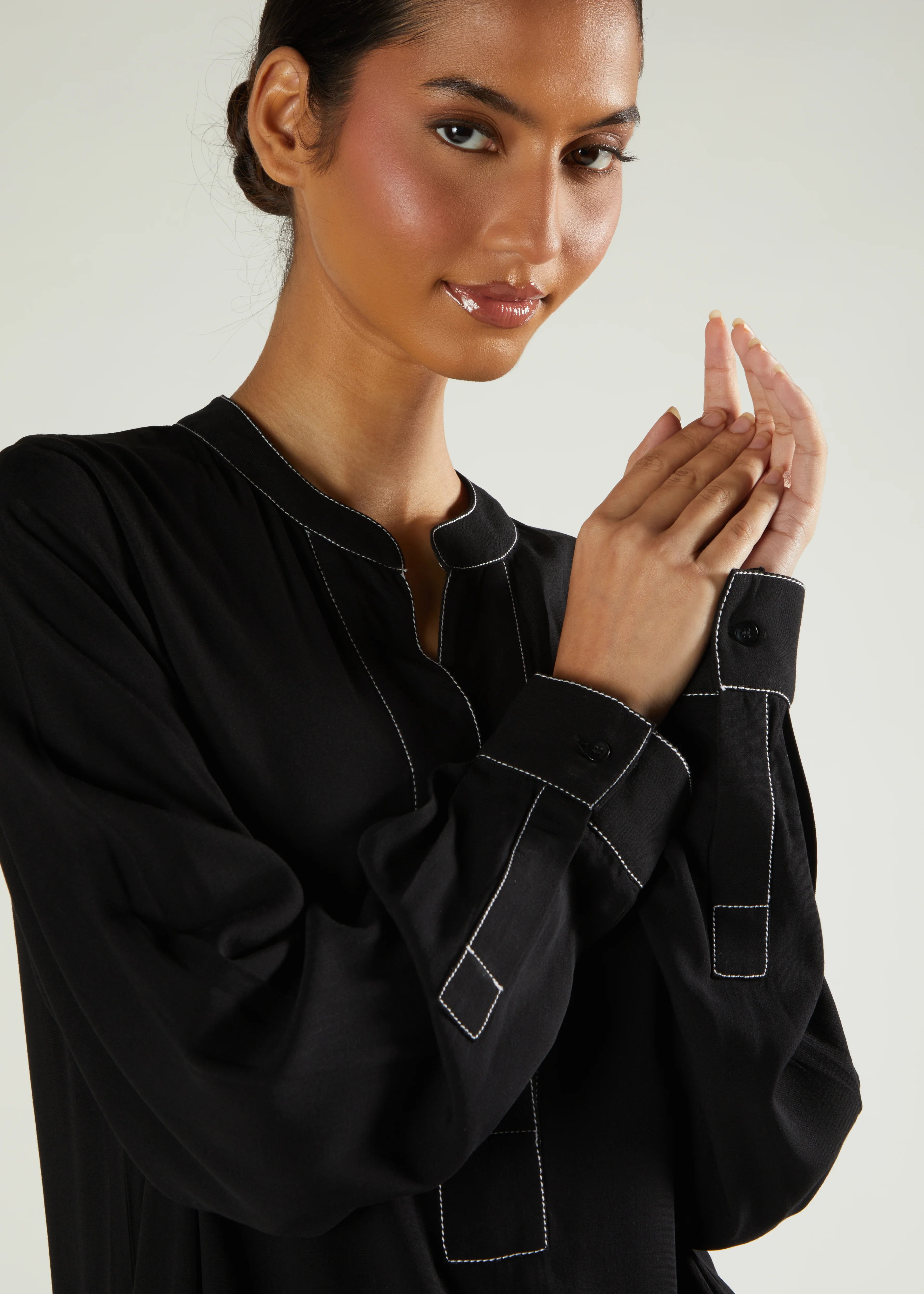 Contrast Stitch Abaya Black - Image 2