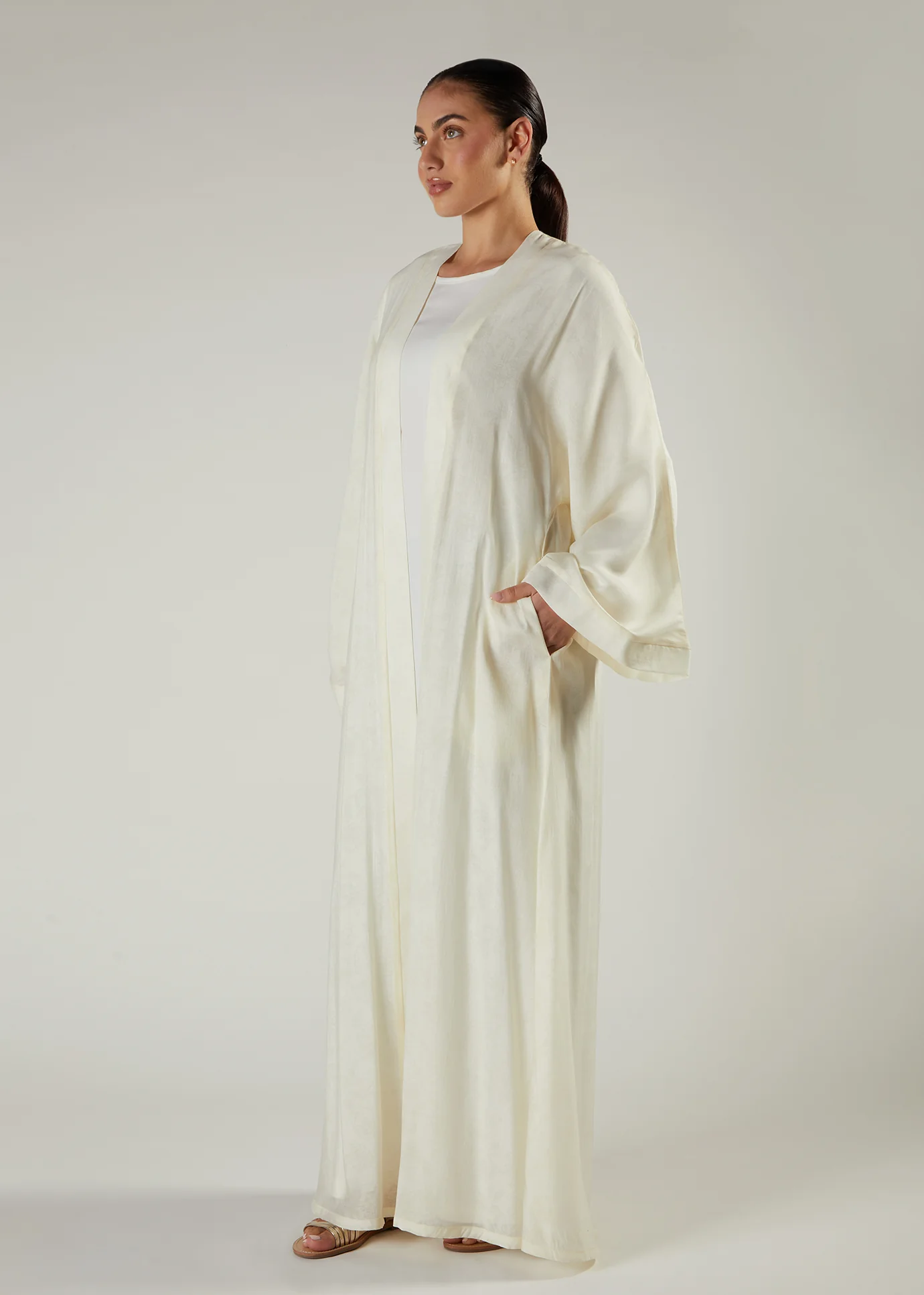 Cotton Peony Open Abaya - Image 3