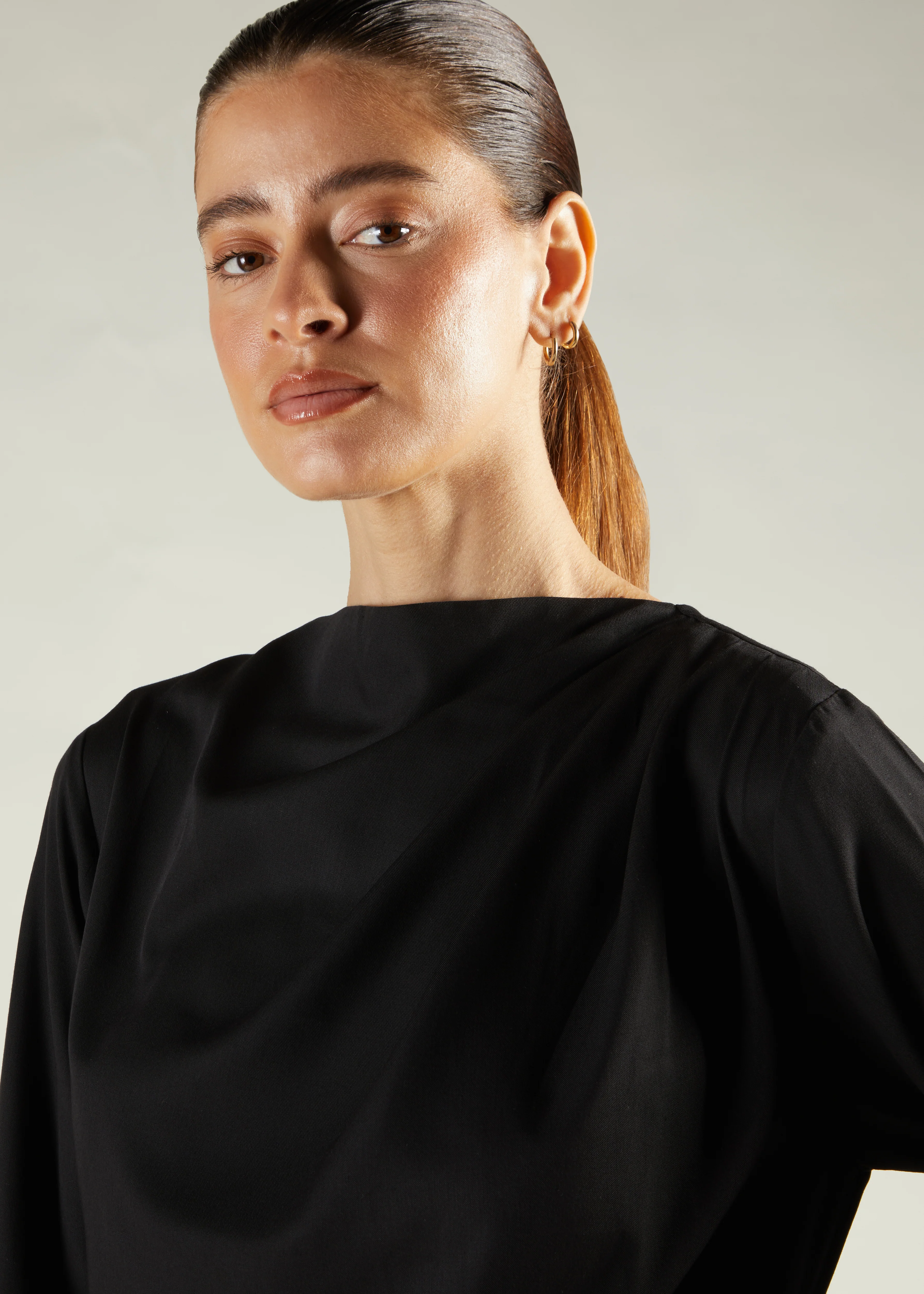 Cowl Neck Abaya Black - Image 4