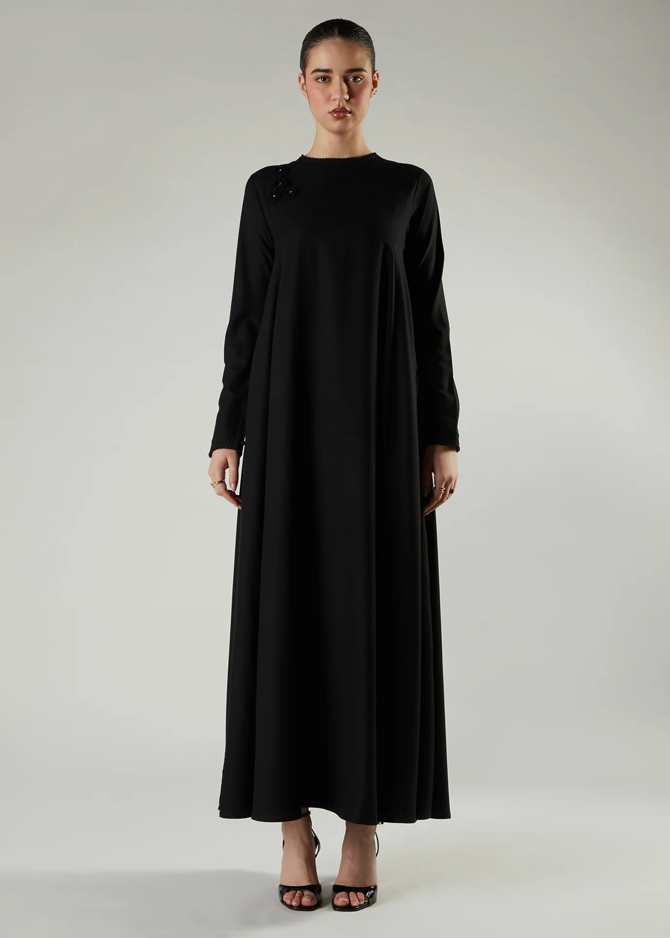 Crochet Flare Abaya - Image 3