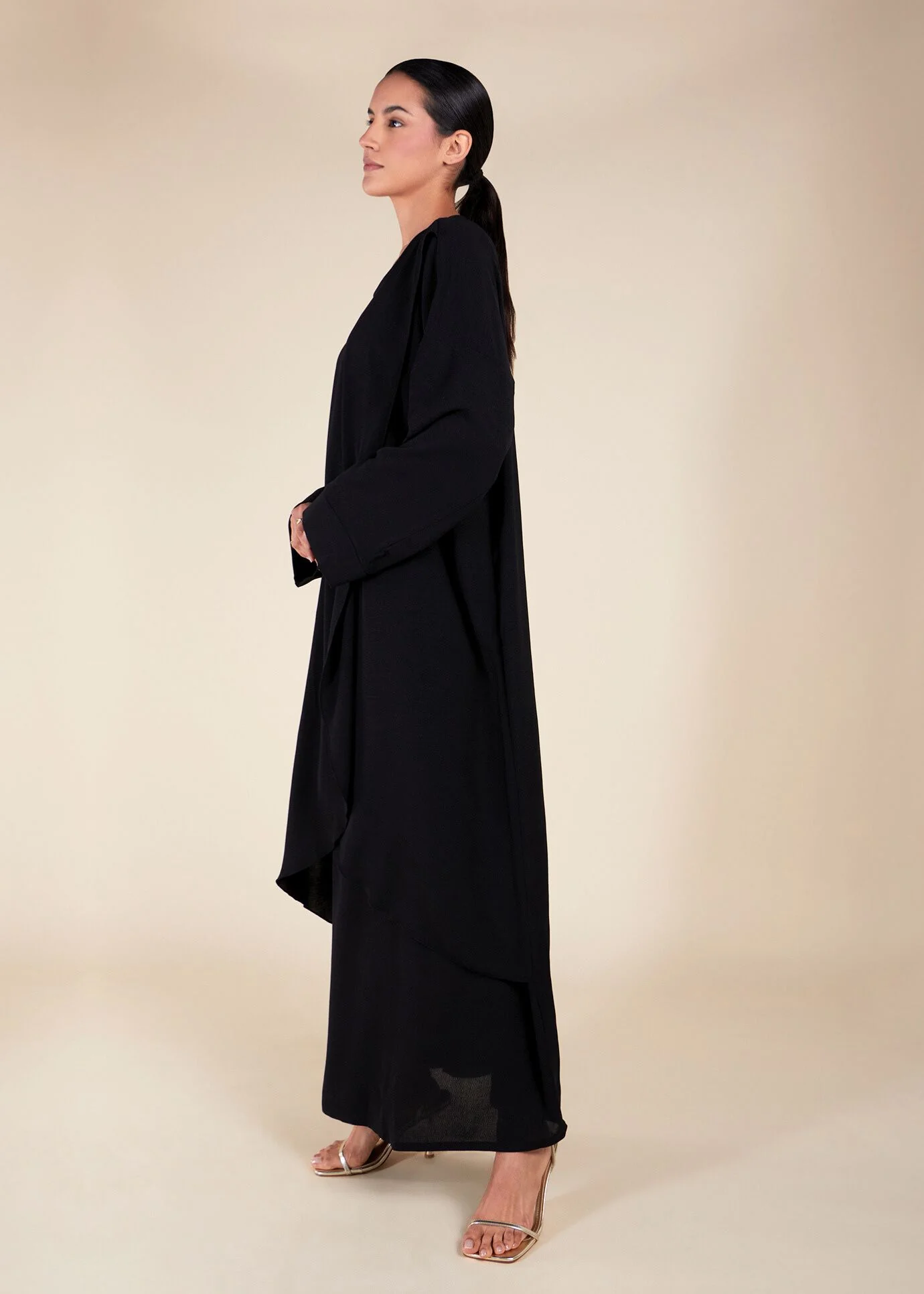 Crossover Abaya Black - Final Sale - Image 2