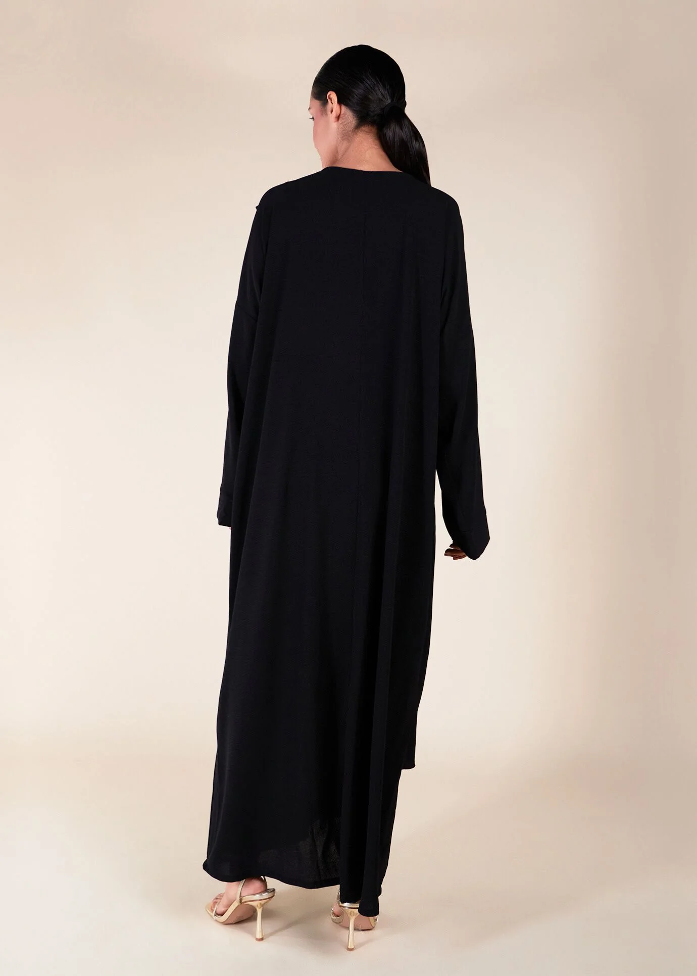 Crossover Abaya Black - Final Sale - Image 3