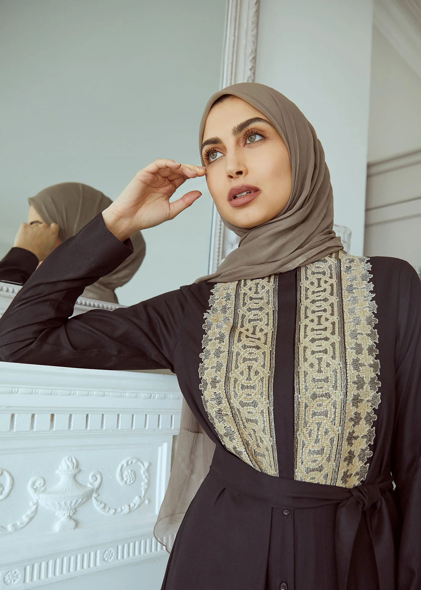 Dhahabi Abaya - Image 3