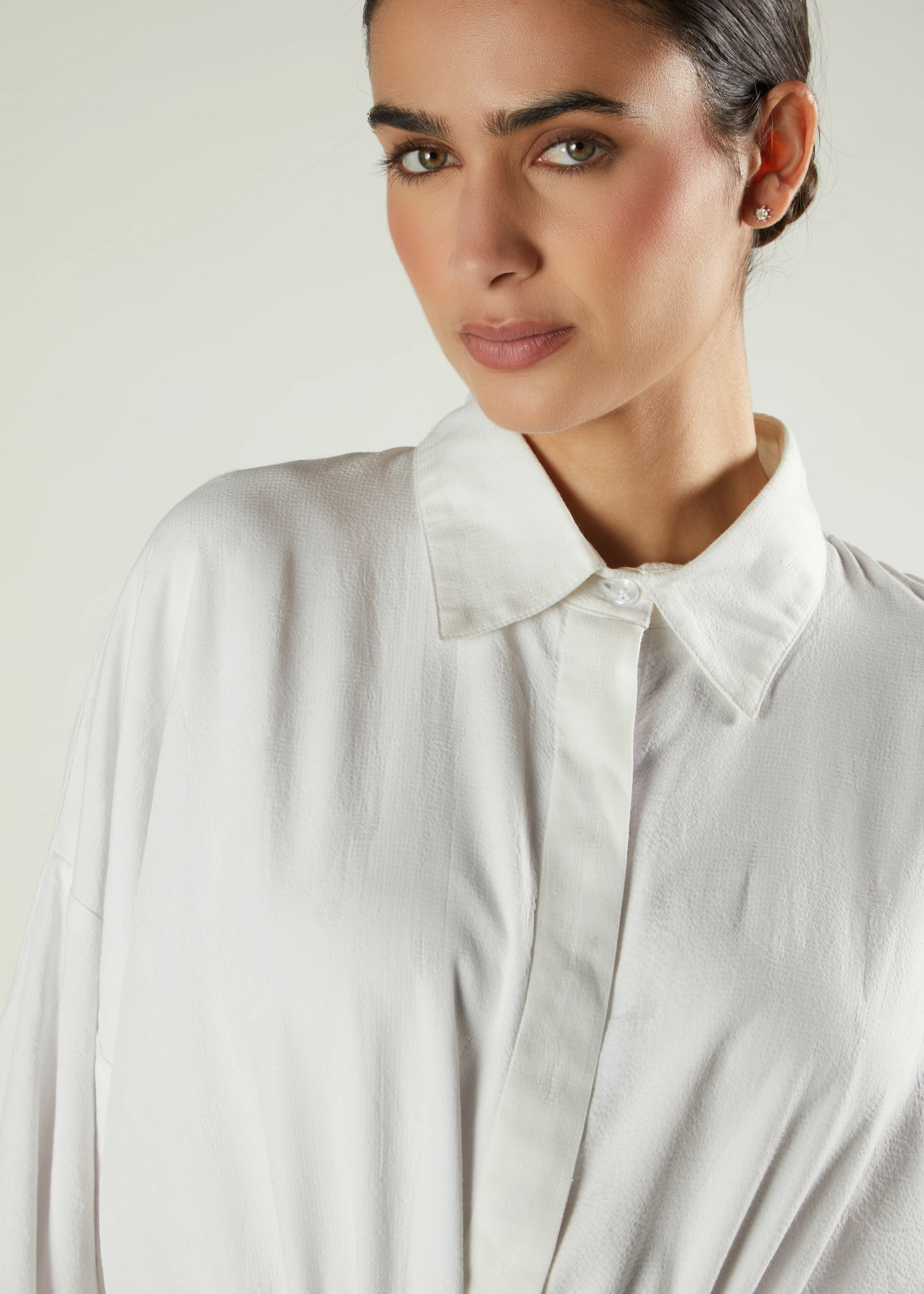 Drawcord Abaya White - Image 4