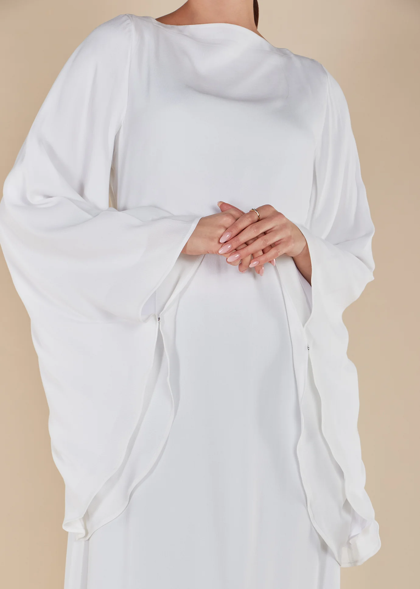 Floaty Sleeve Abaya White - Image 7