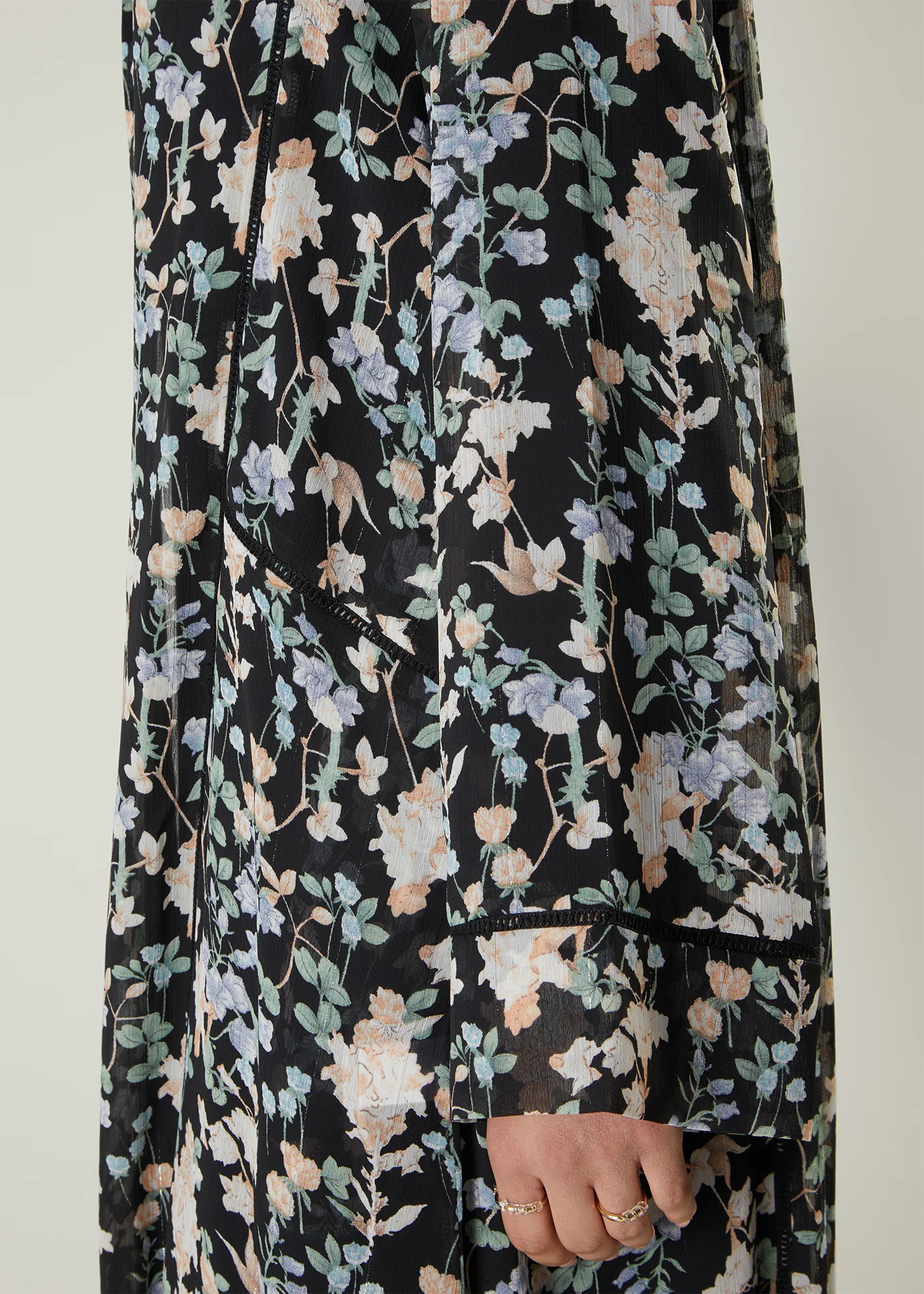 Fluttery Florals Kimono - Image 5