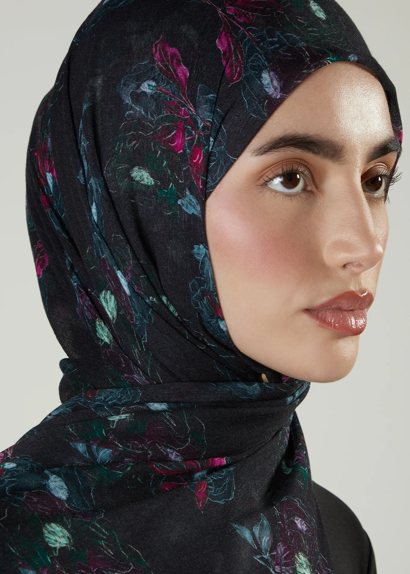 Fuchsia Premium Modal Hijab - Image 5