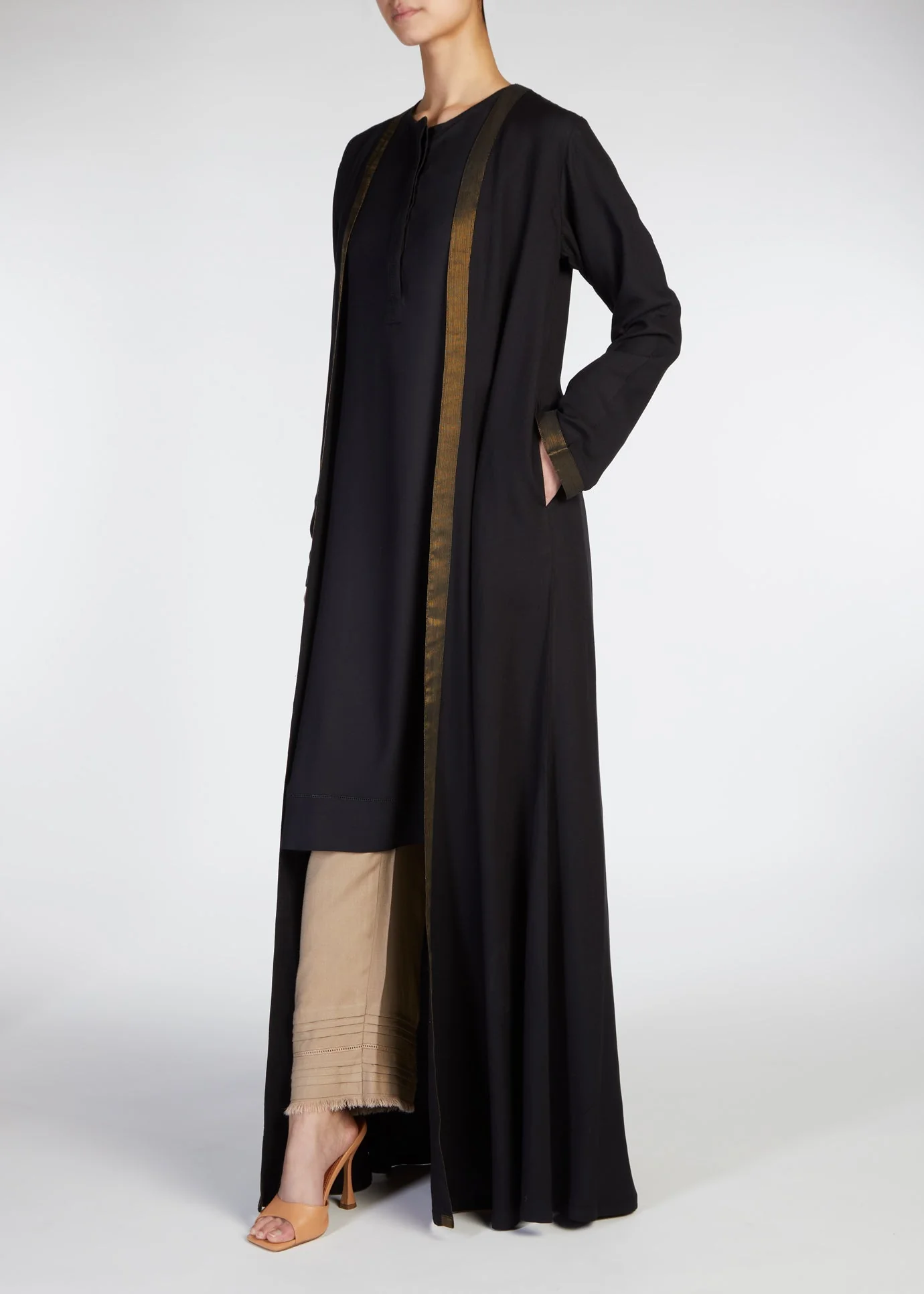 Golden Oud Kimono Black - Image 4