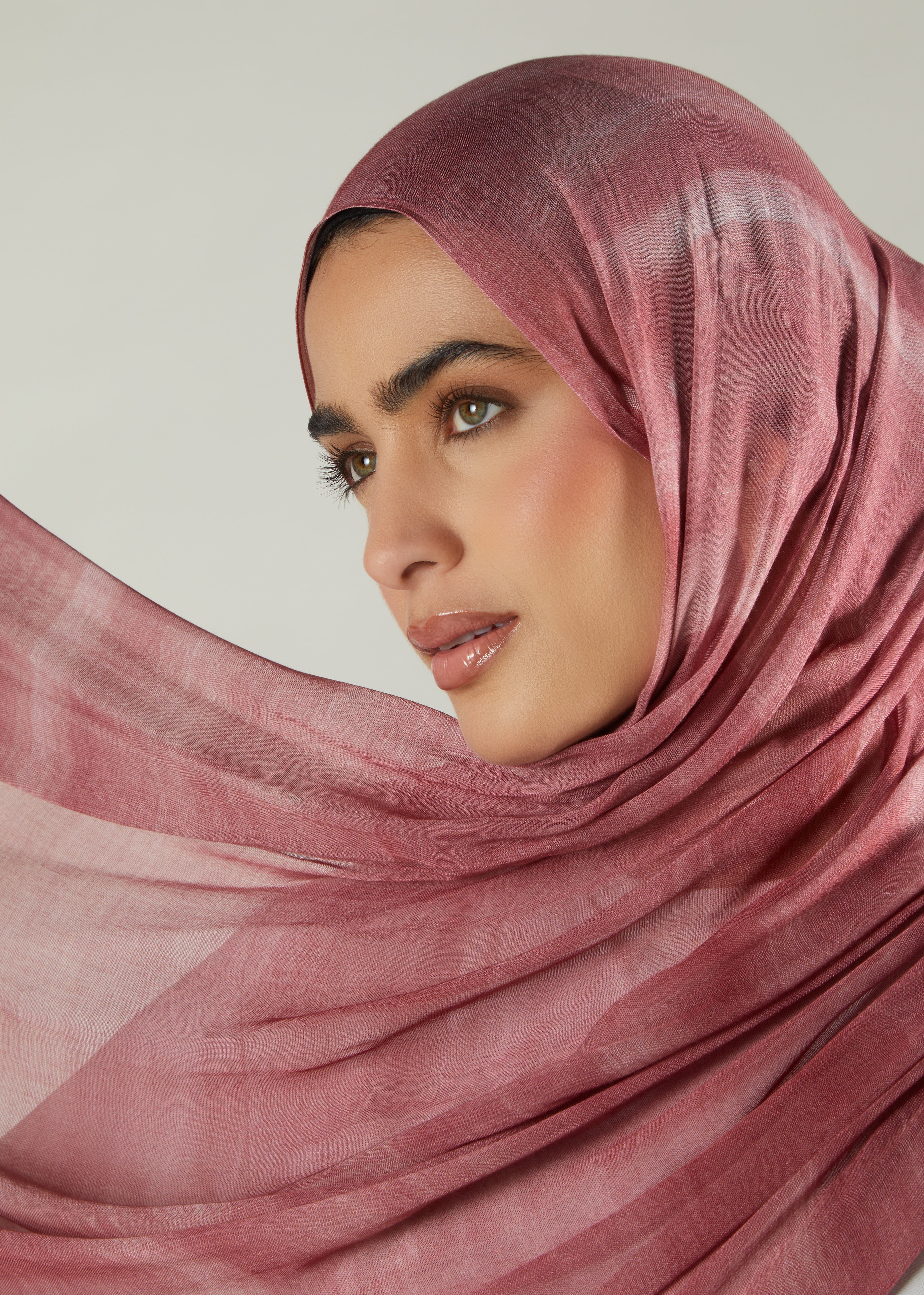 Graded Rose Premium Modal Hijab - Image 4