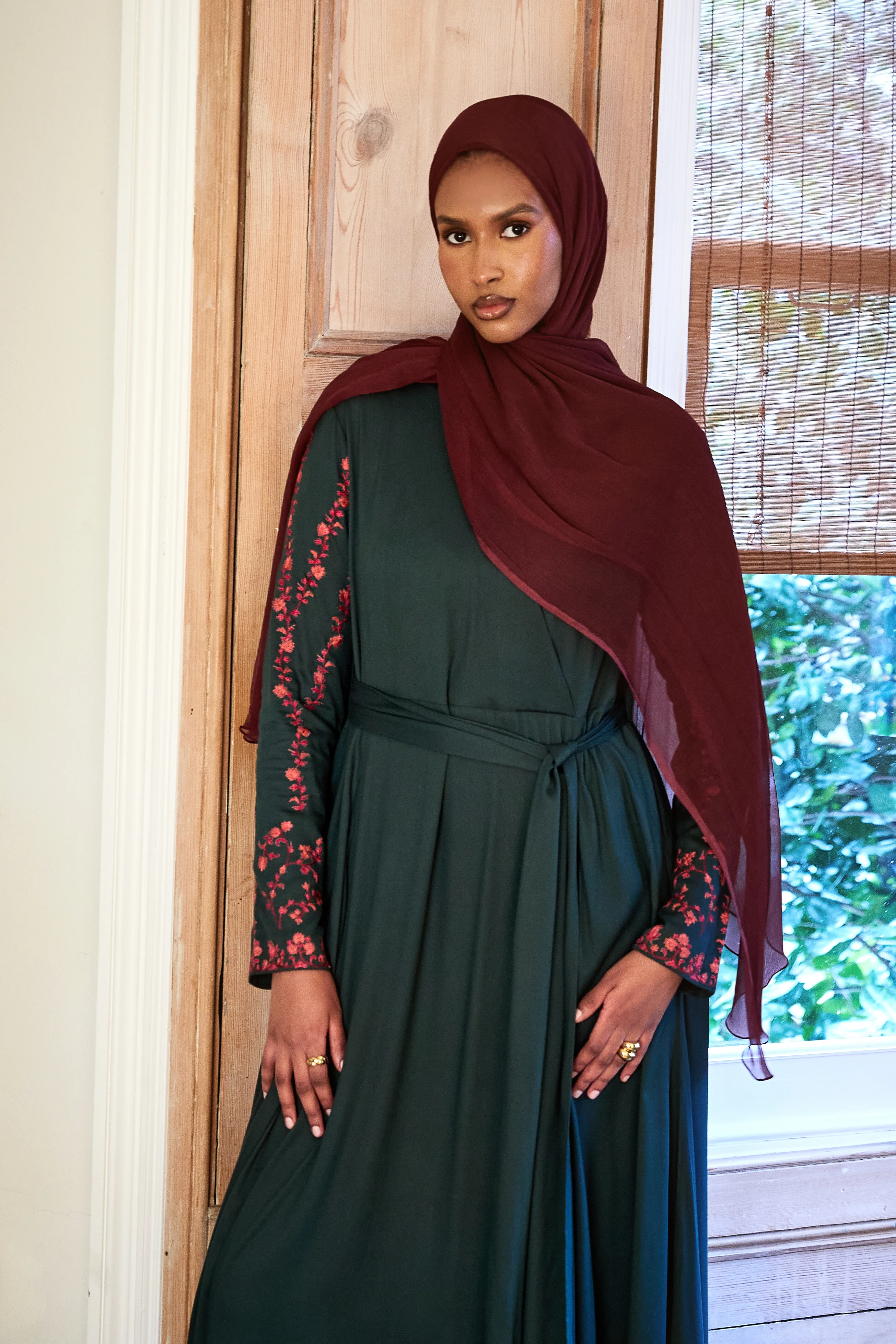 Green Garnet Abaya - Image 3