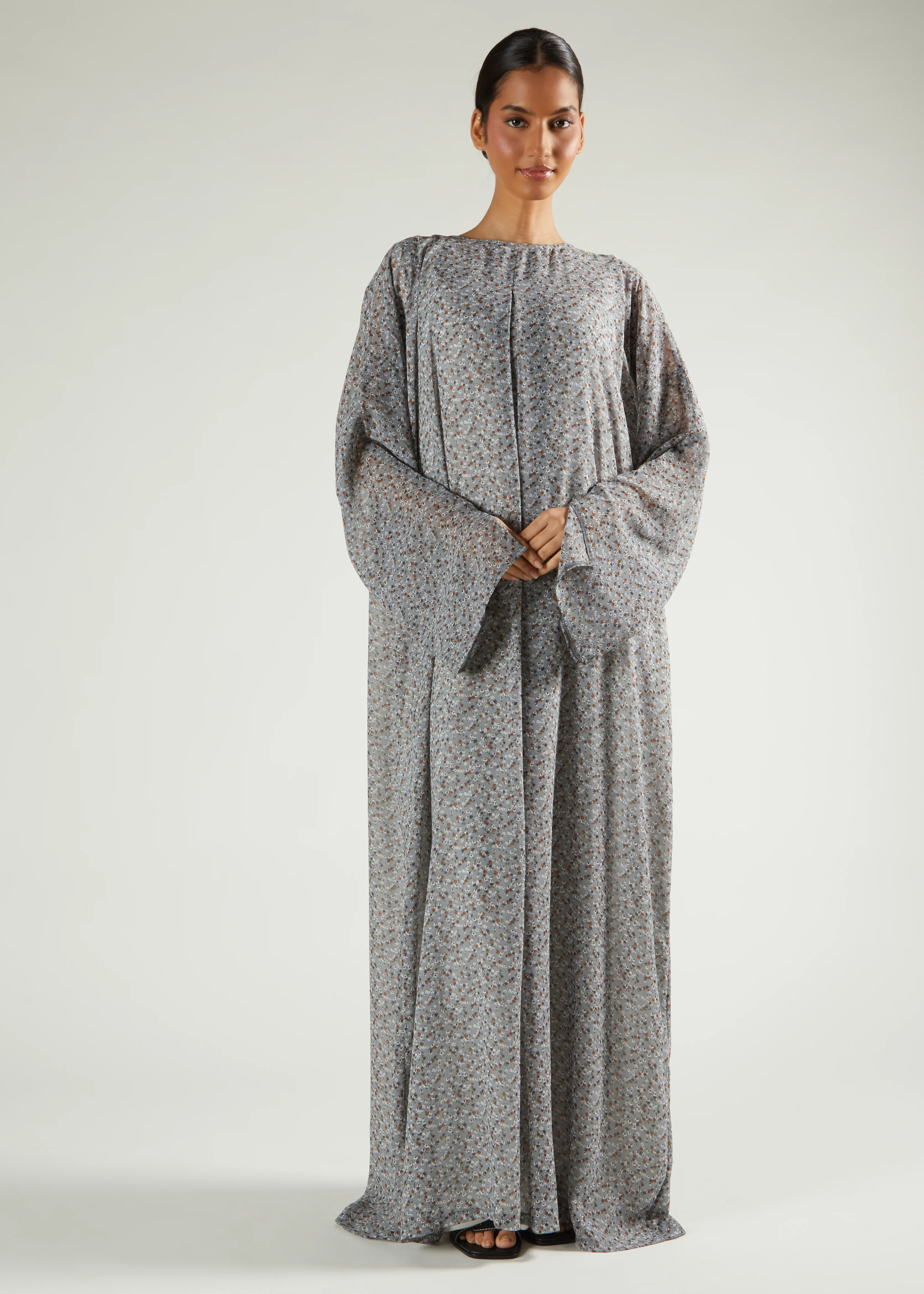 Grey Floral Prayer Abaya & Hijab - Image 3