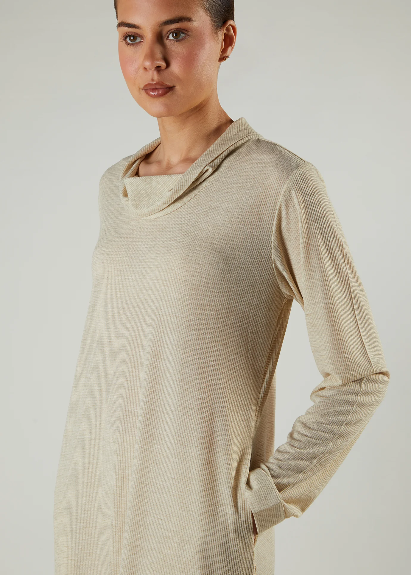 High Neck Knit Abaya - Image 2