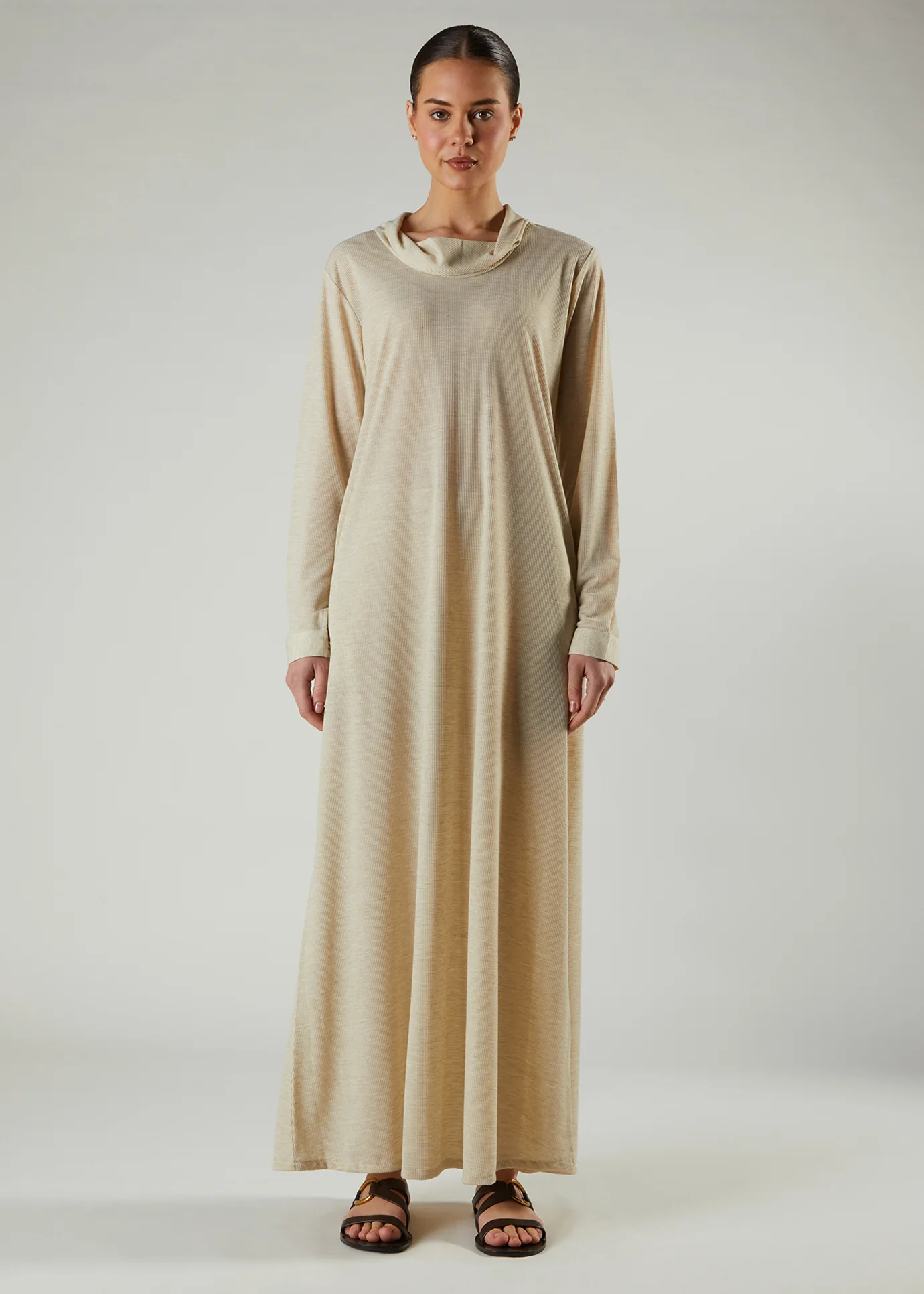 High Neck Knit Abaya - Image 3