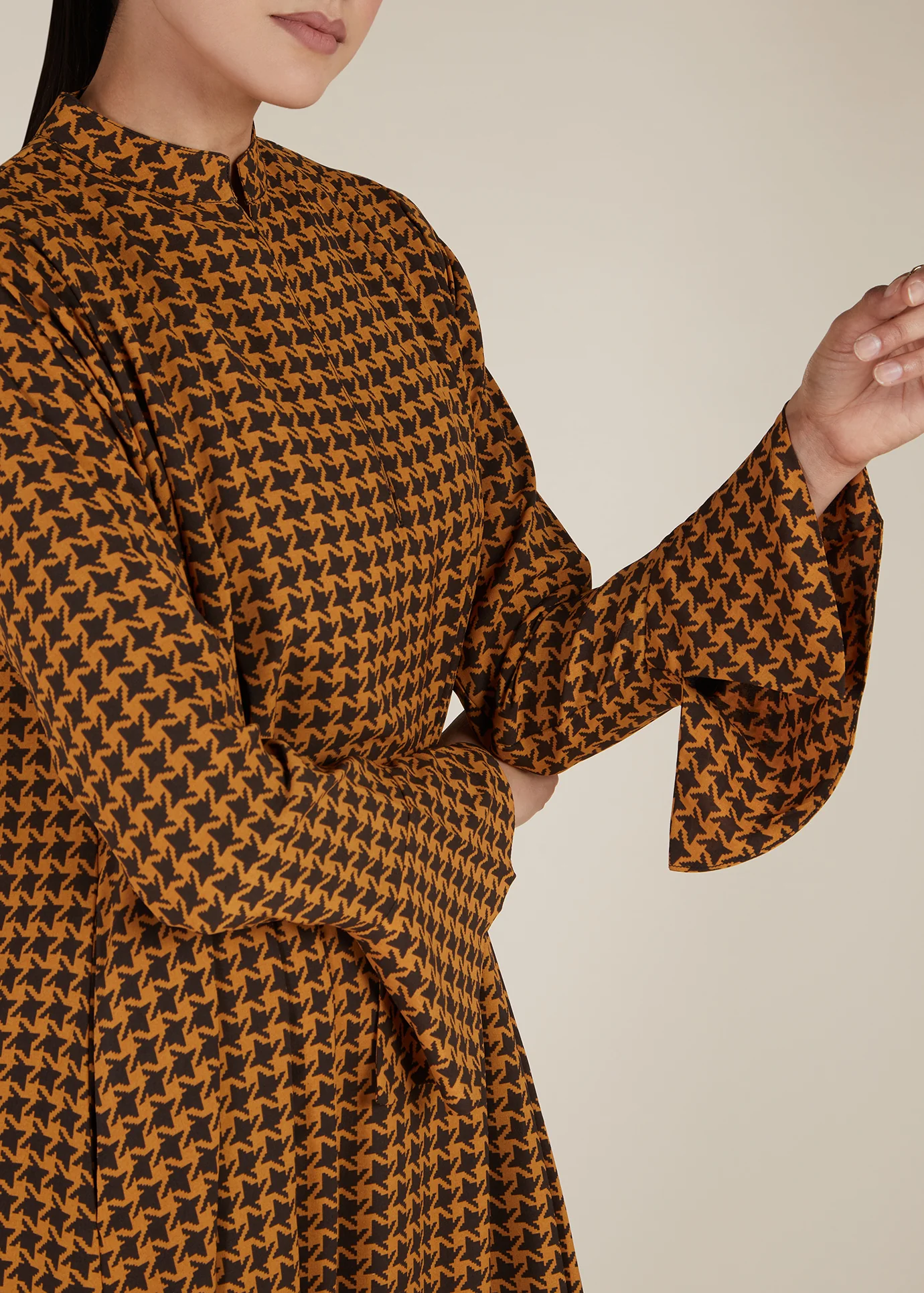 Houndstooth Abaya - Image 4