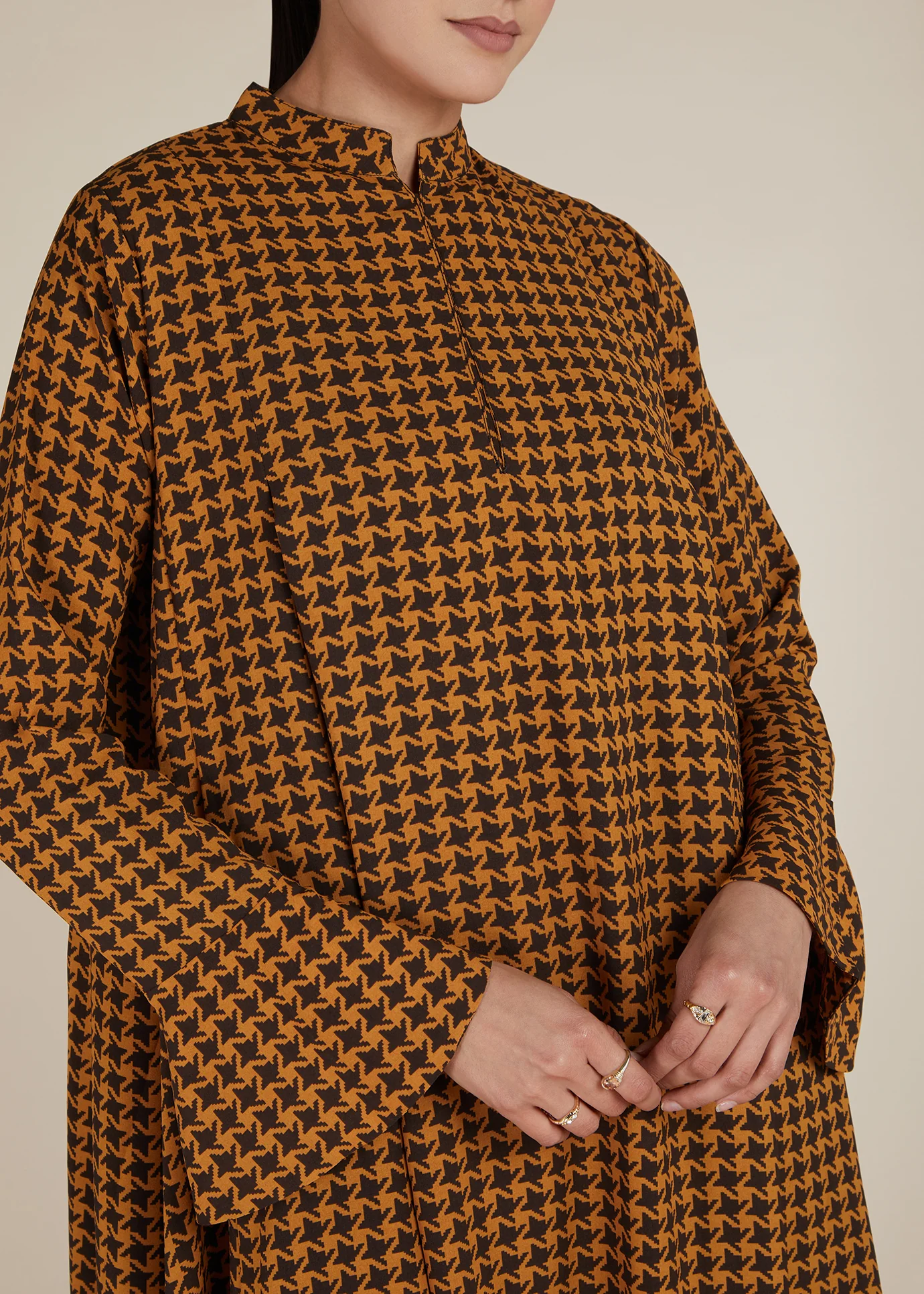 Houndstooth Abaya - Image 5