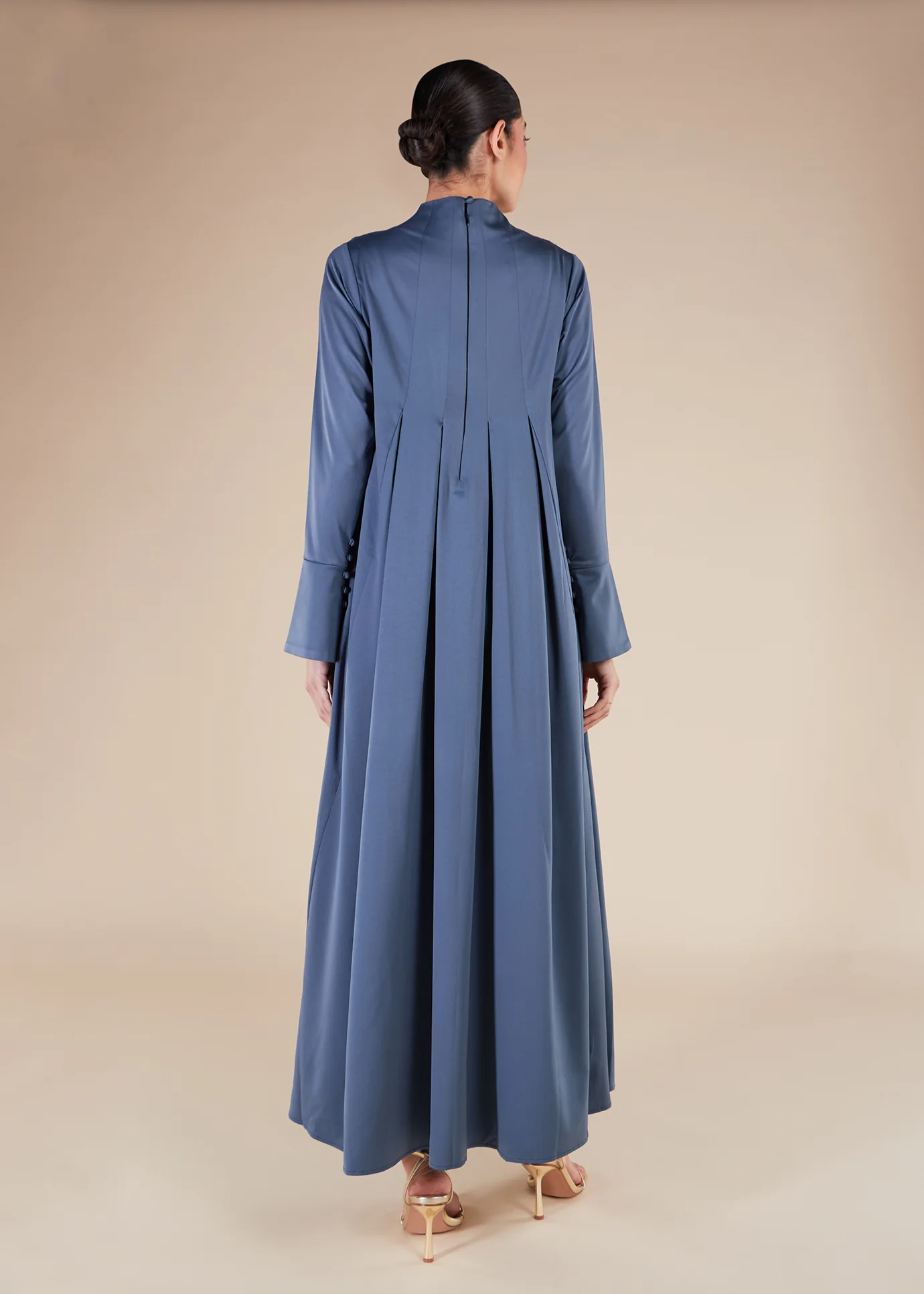 Iris Blue Abaya - Final Sale - Image 4