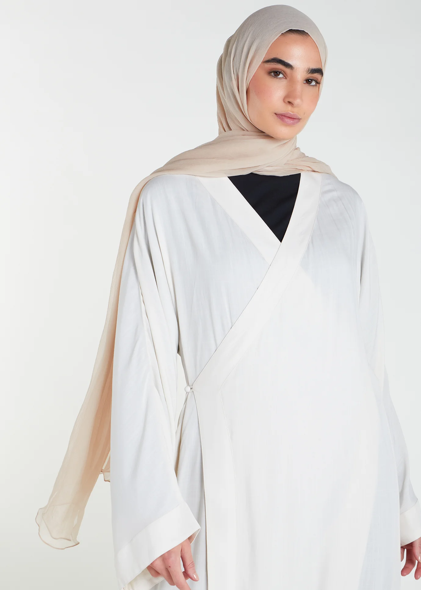 Linen Wrap Abaya - Image 7