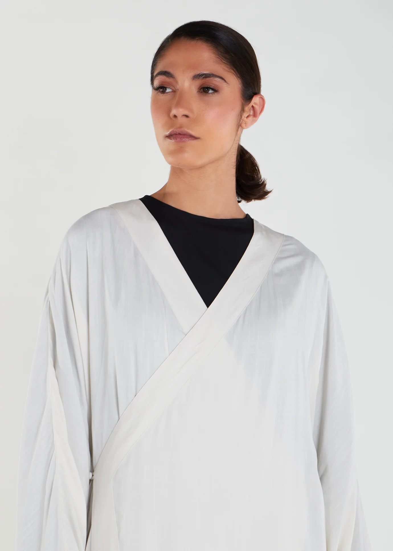 Linen Wrap Abaya - Image 9