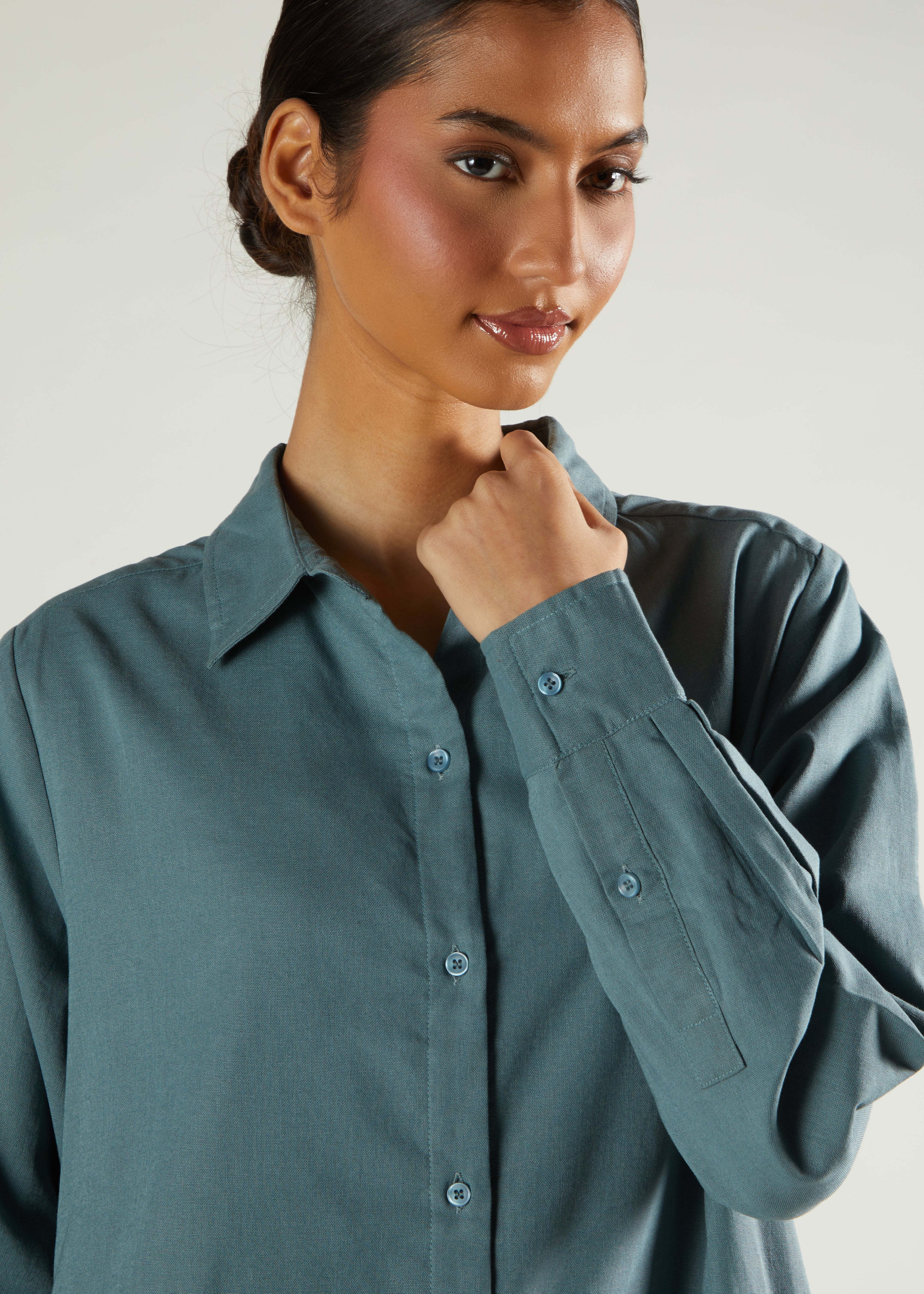 Long Line Shirt Sage - Image 4
