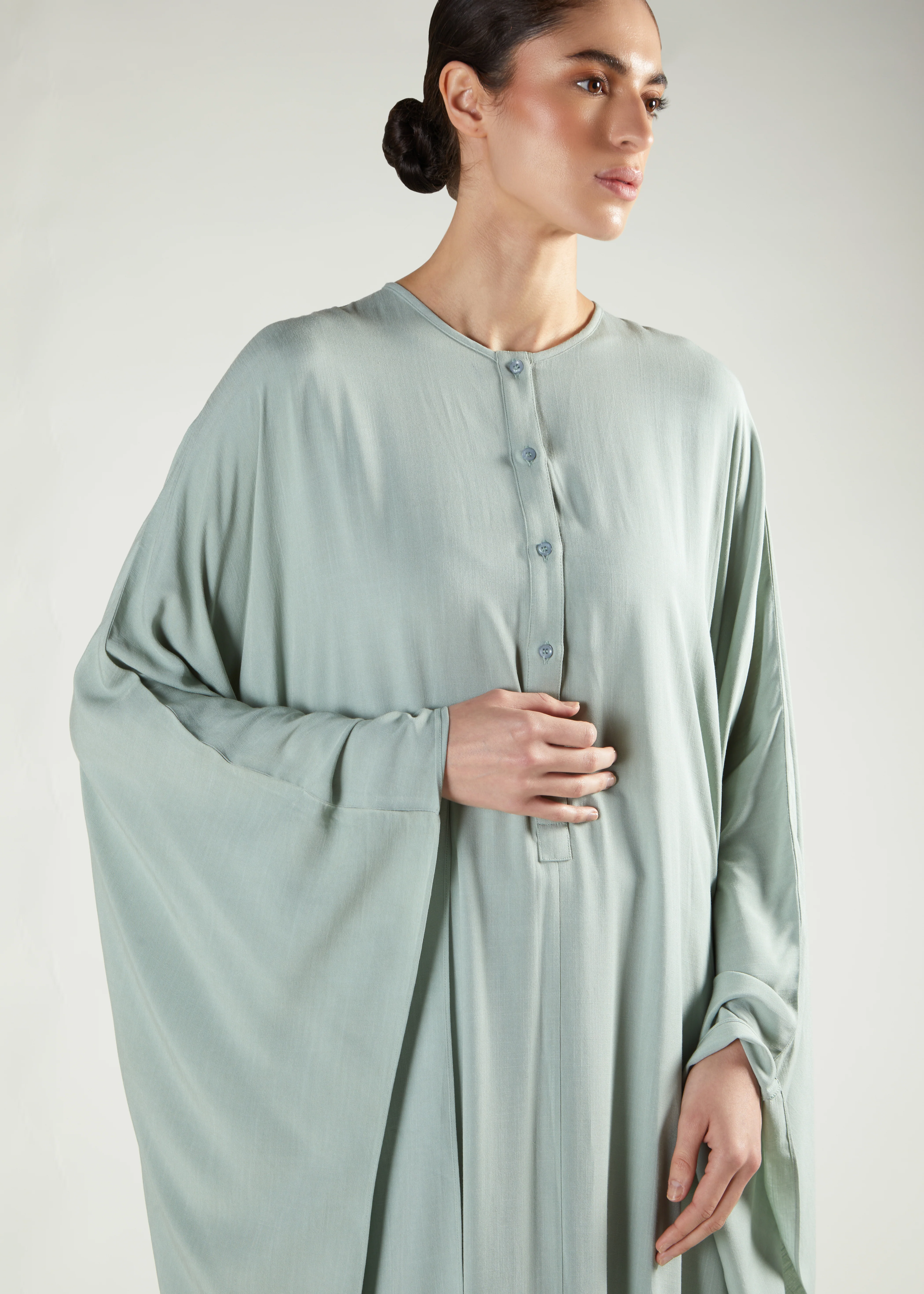 Loose Fit Abaya Matcha - Image 3