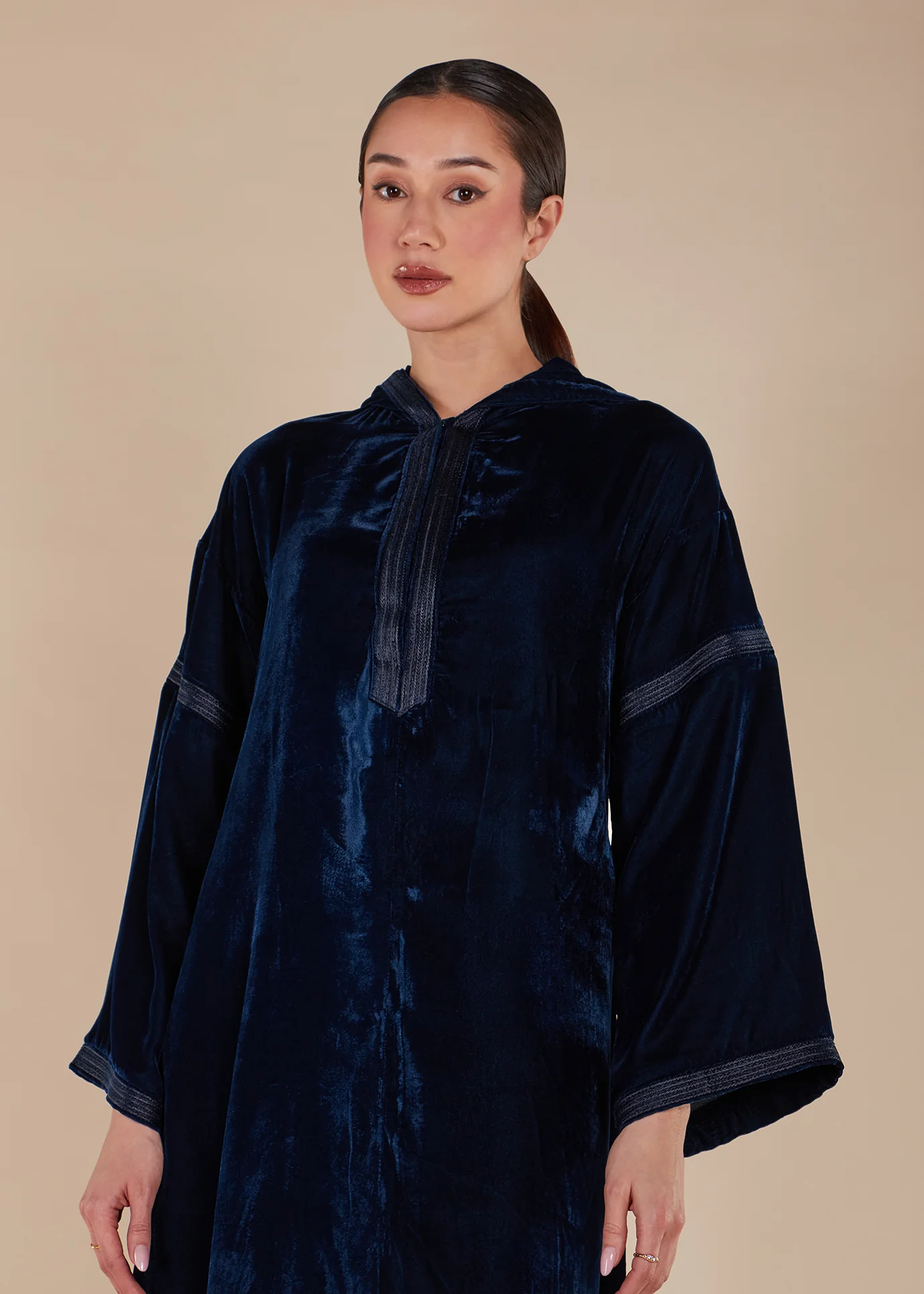 Maha Abaya Navy - Final Sale - Image 4
