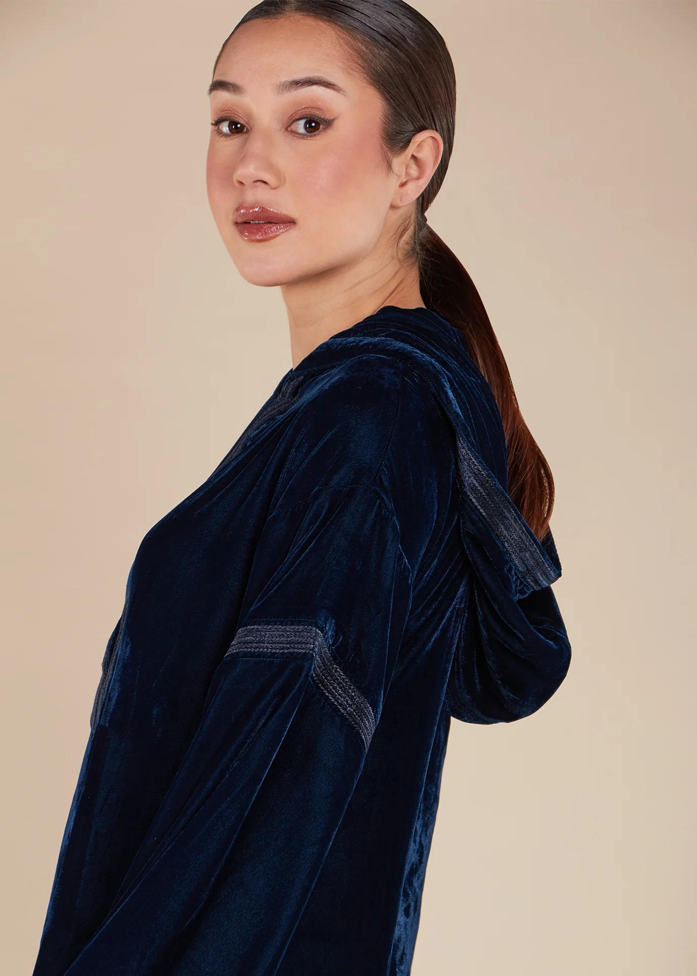 Maha Abaya Navy - Final Sale - Image 6