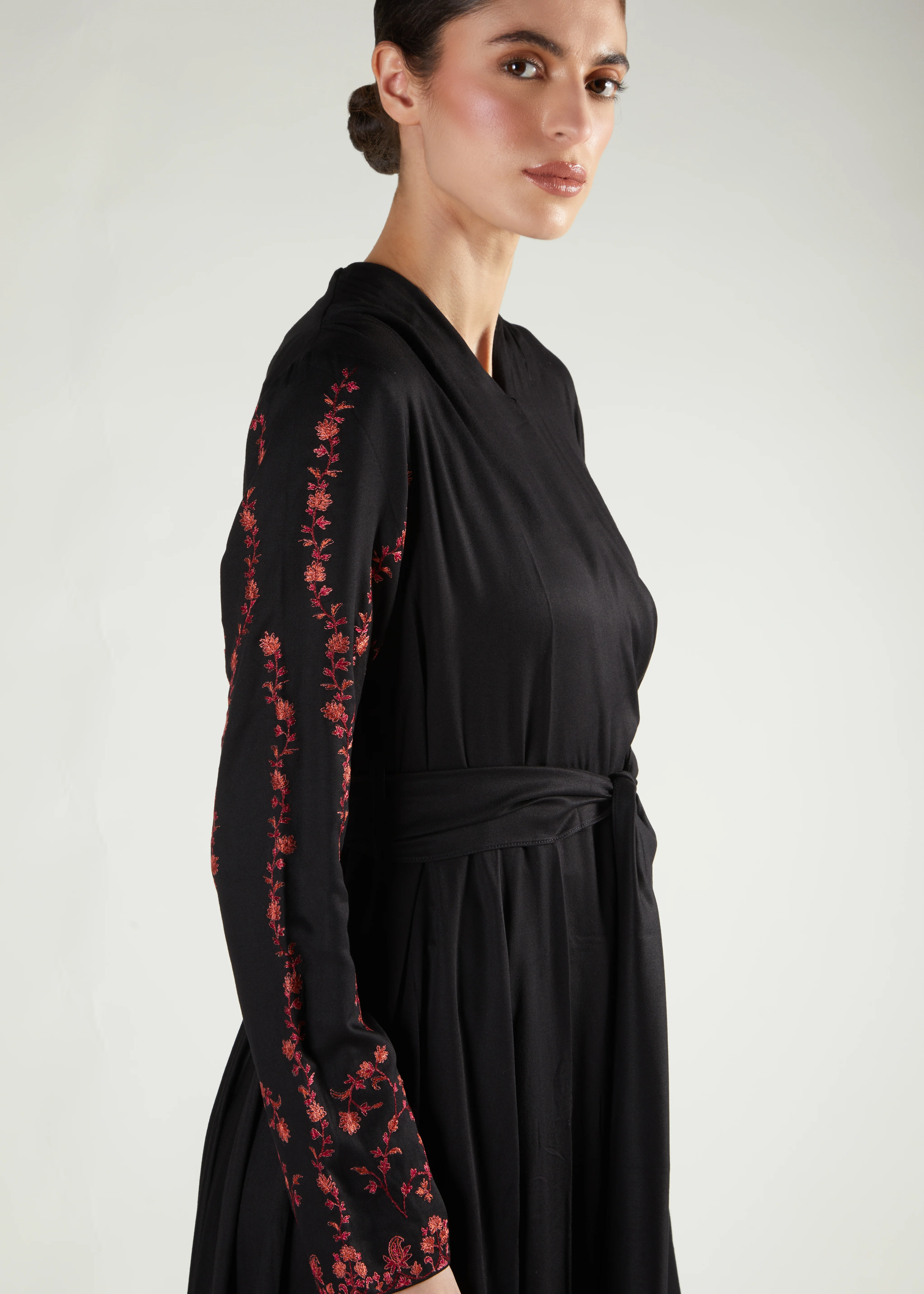 Mandevilla Garden Abaya - Image 2