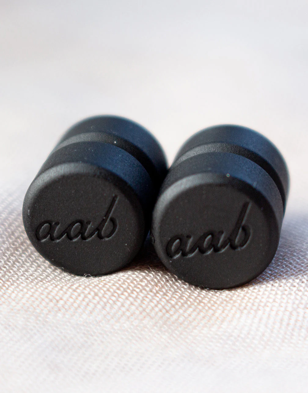 Matte Black Hijab Magnet - Image 4
