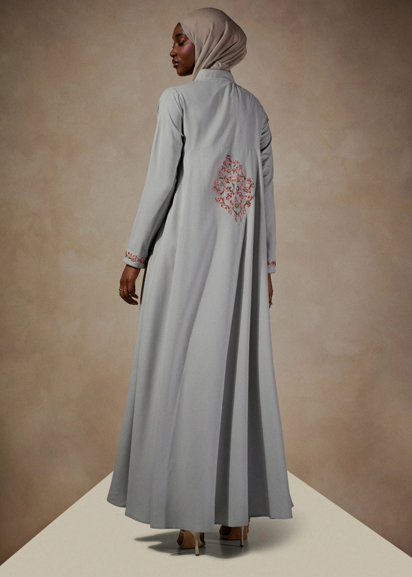 Mirha Abaya Sage