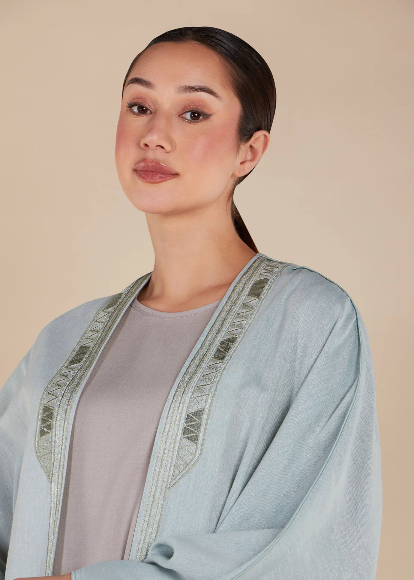 Naenae Open Abaya - Image 4
