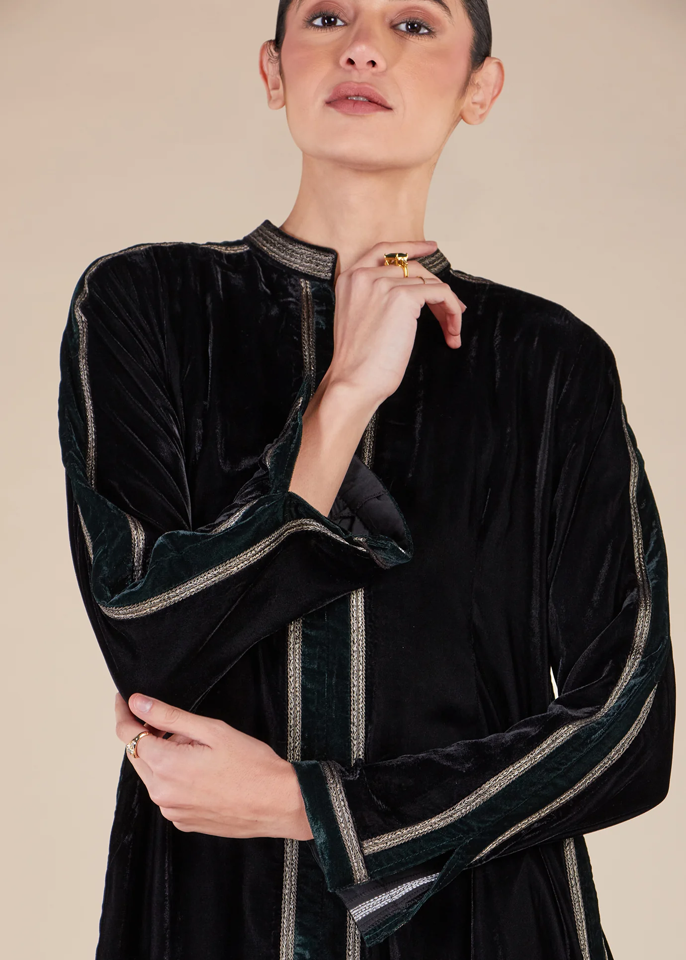 Noor Velvet Gown - Image 5