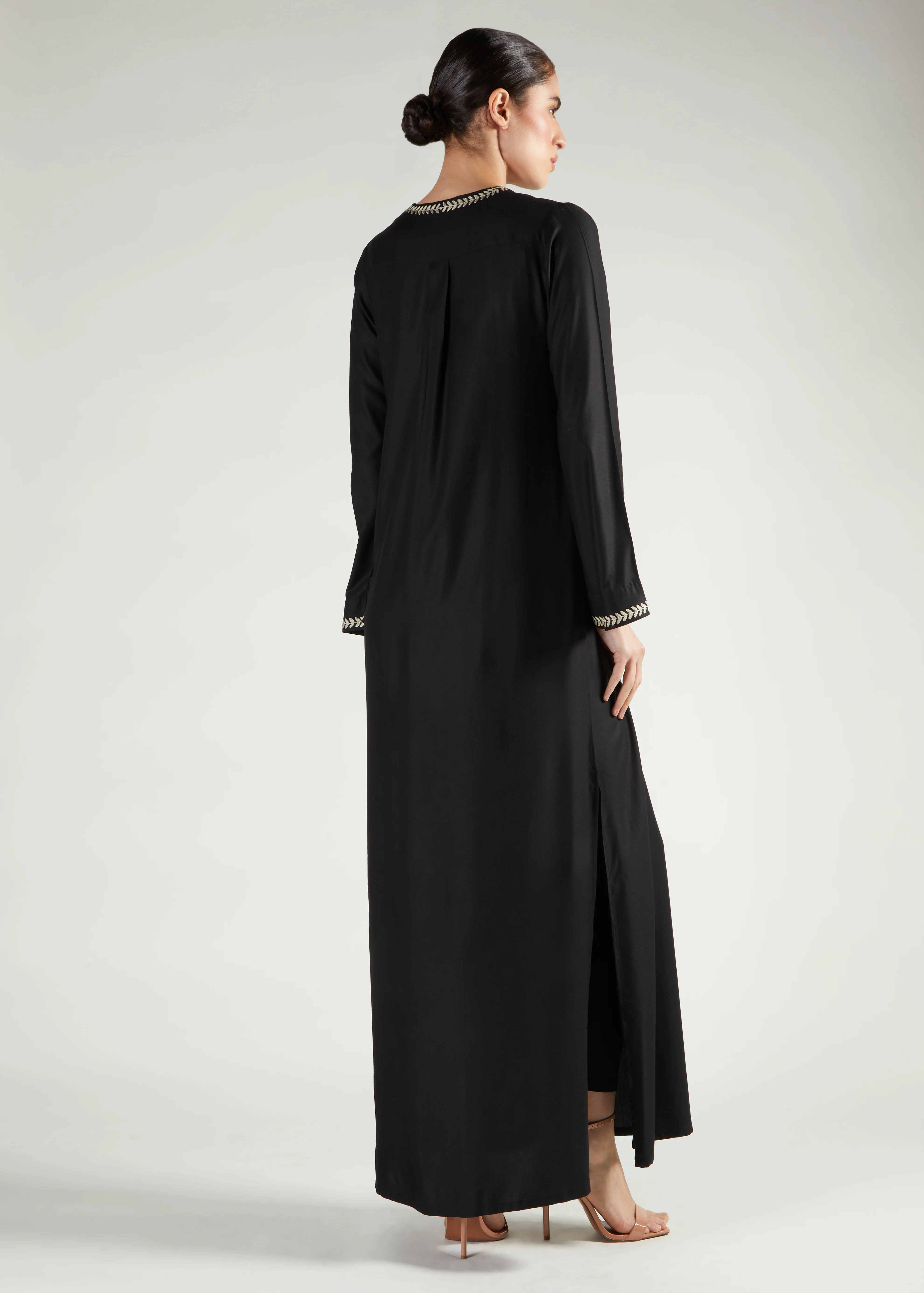 Oak Leaf Abaya - Image 4