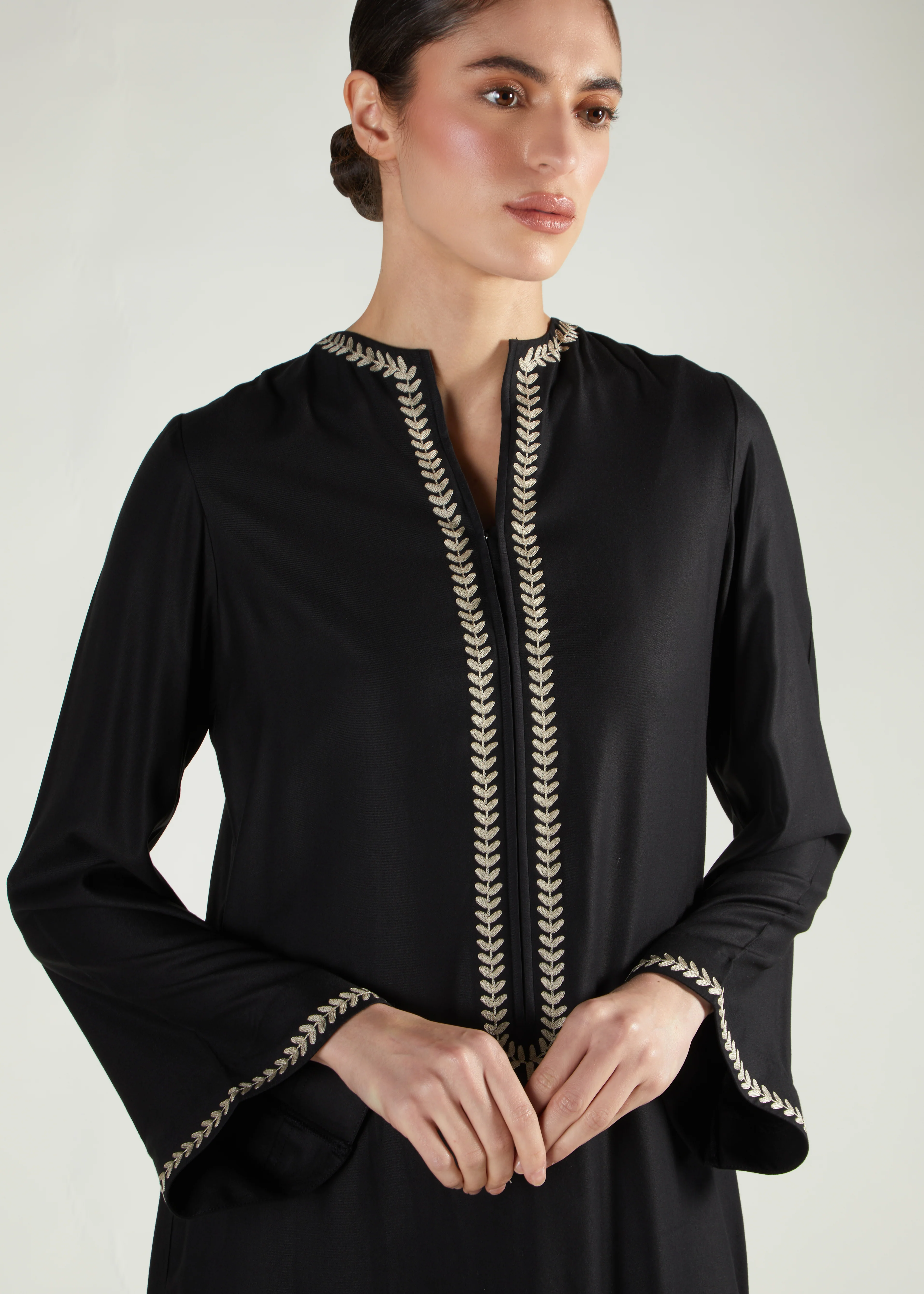 Oak Leaf Abaya - Image 5
