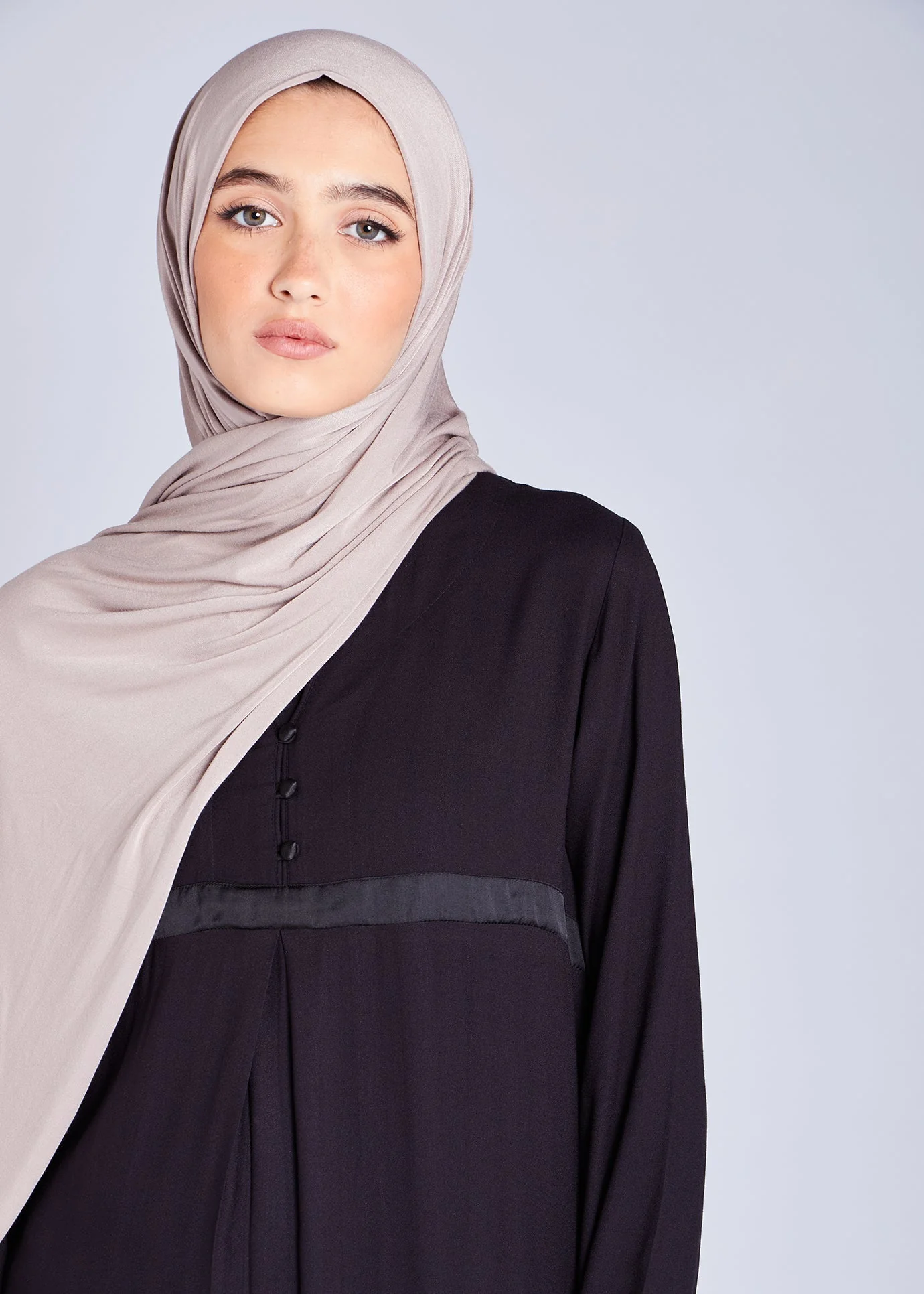 Oolong Abaya Black - Image 3