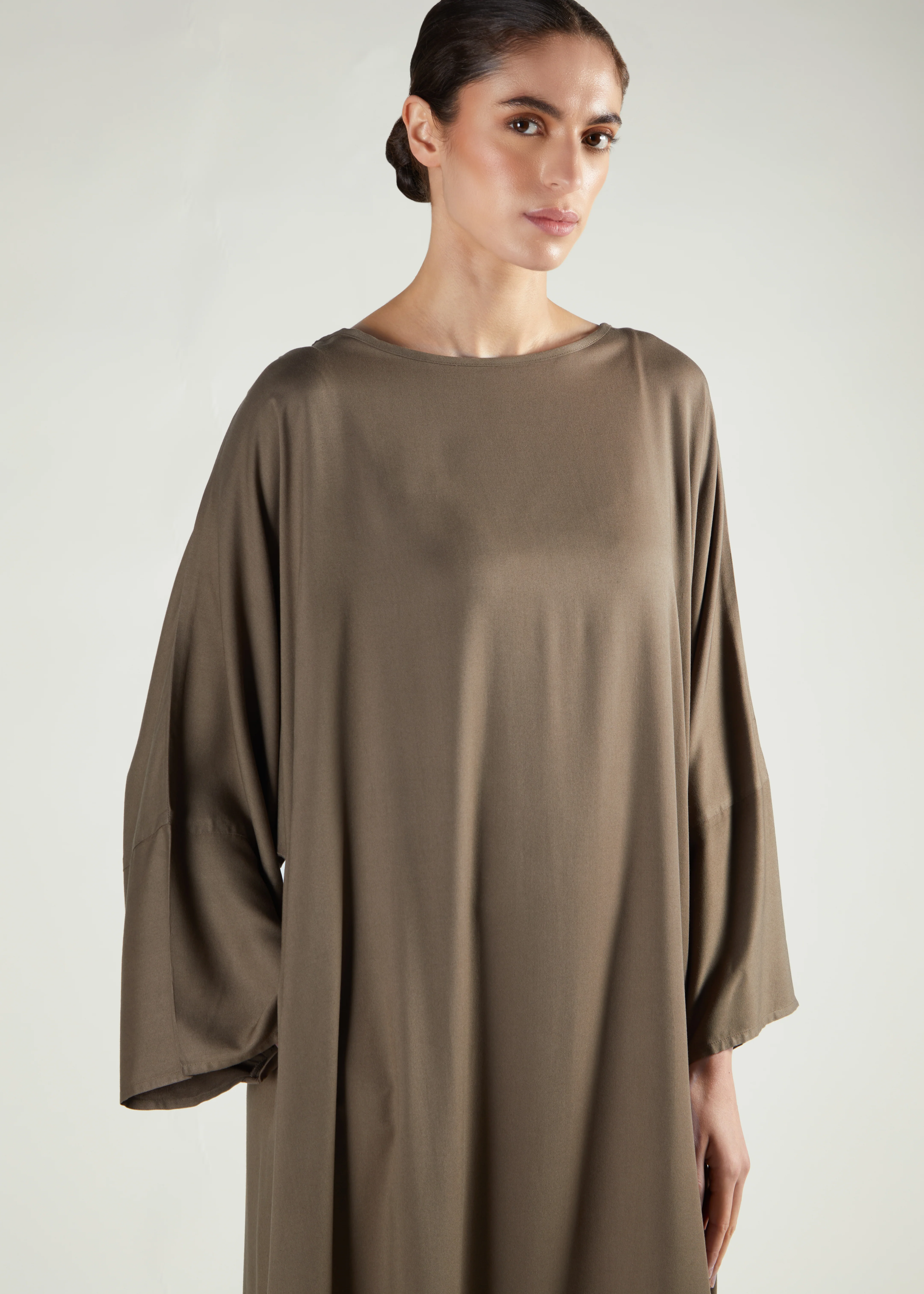 Oversized Abaya Olive - Image 3