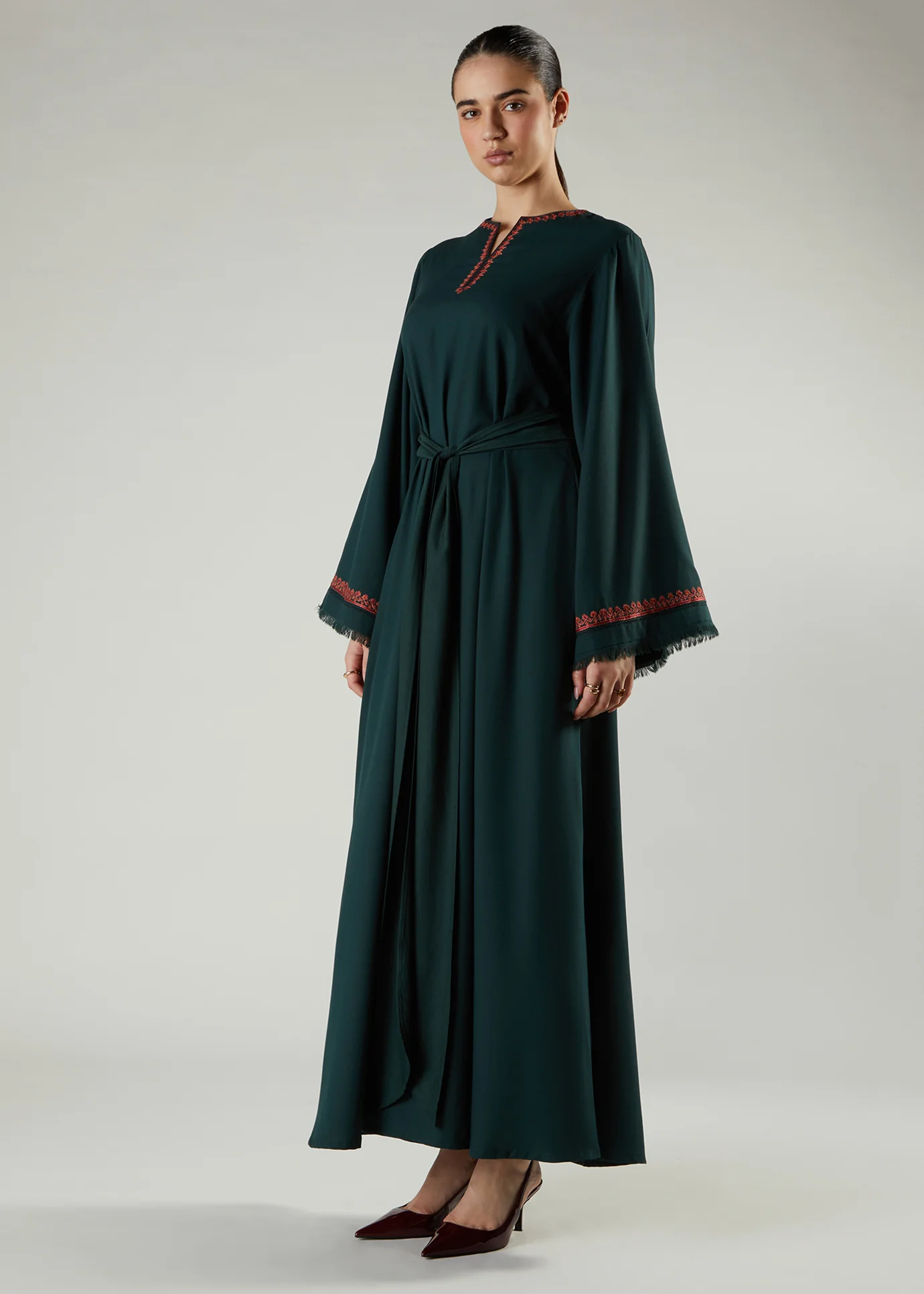 Petite Fleur Abaya - Image 3