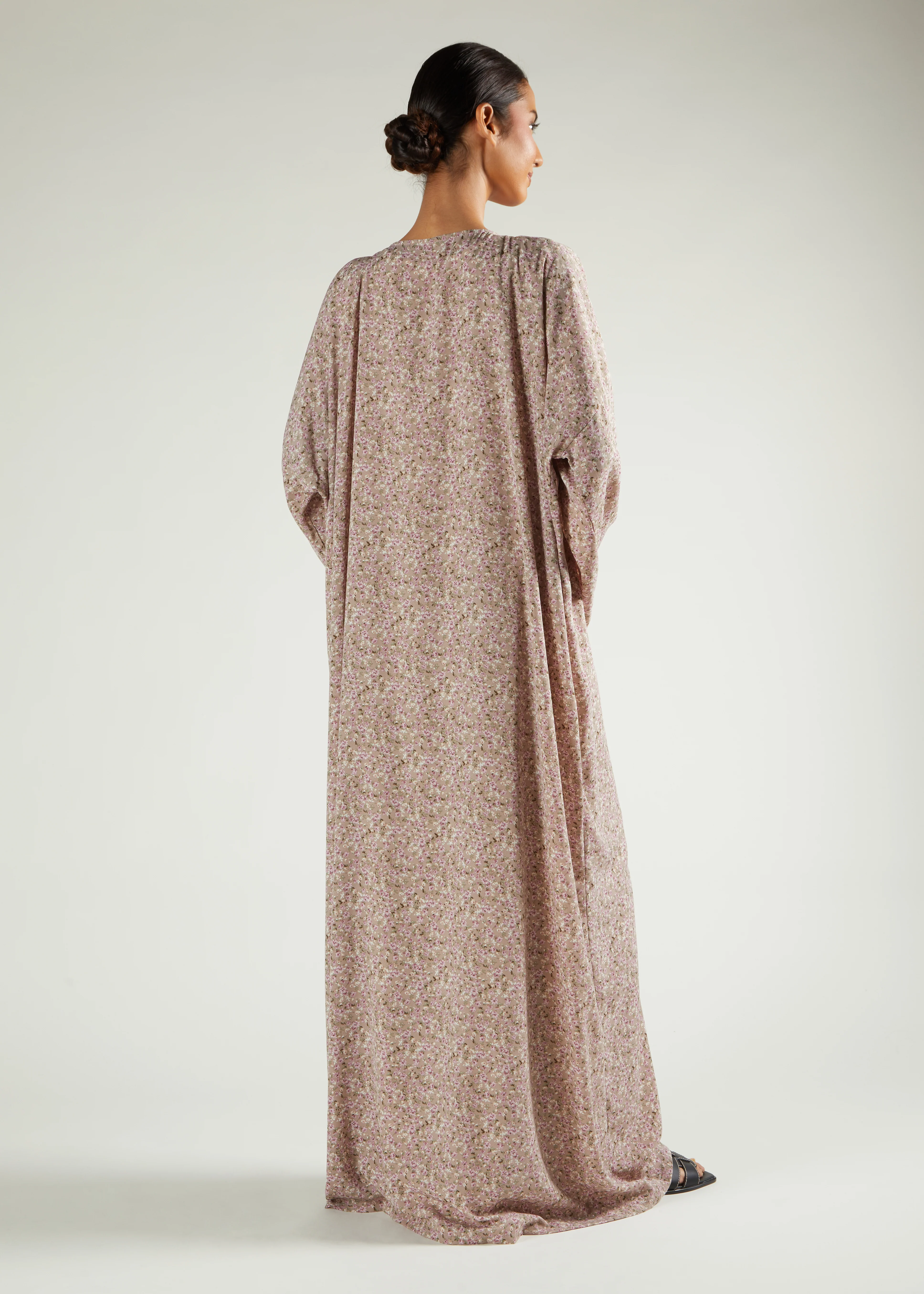 Pink Floral Prayer Abaya & Hijab - Image 2