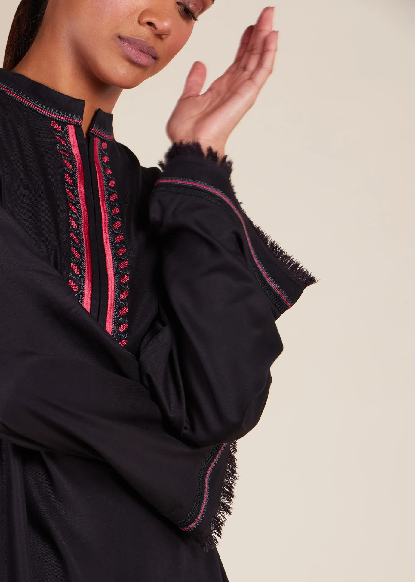 Pink Pop Cross Stitch Abaya - Image 5