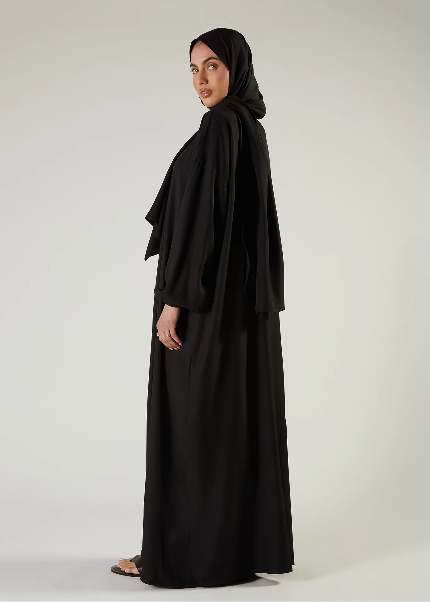Prayer Abaya Black - Image 2