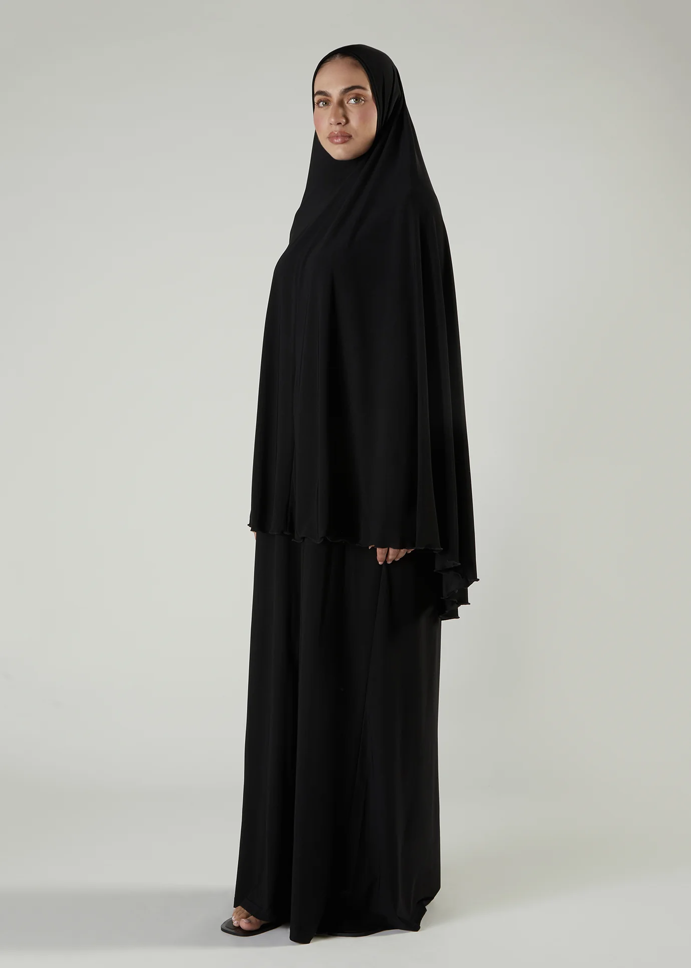 Prayer Abaya Set Ebony - Image 3
