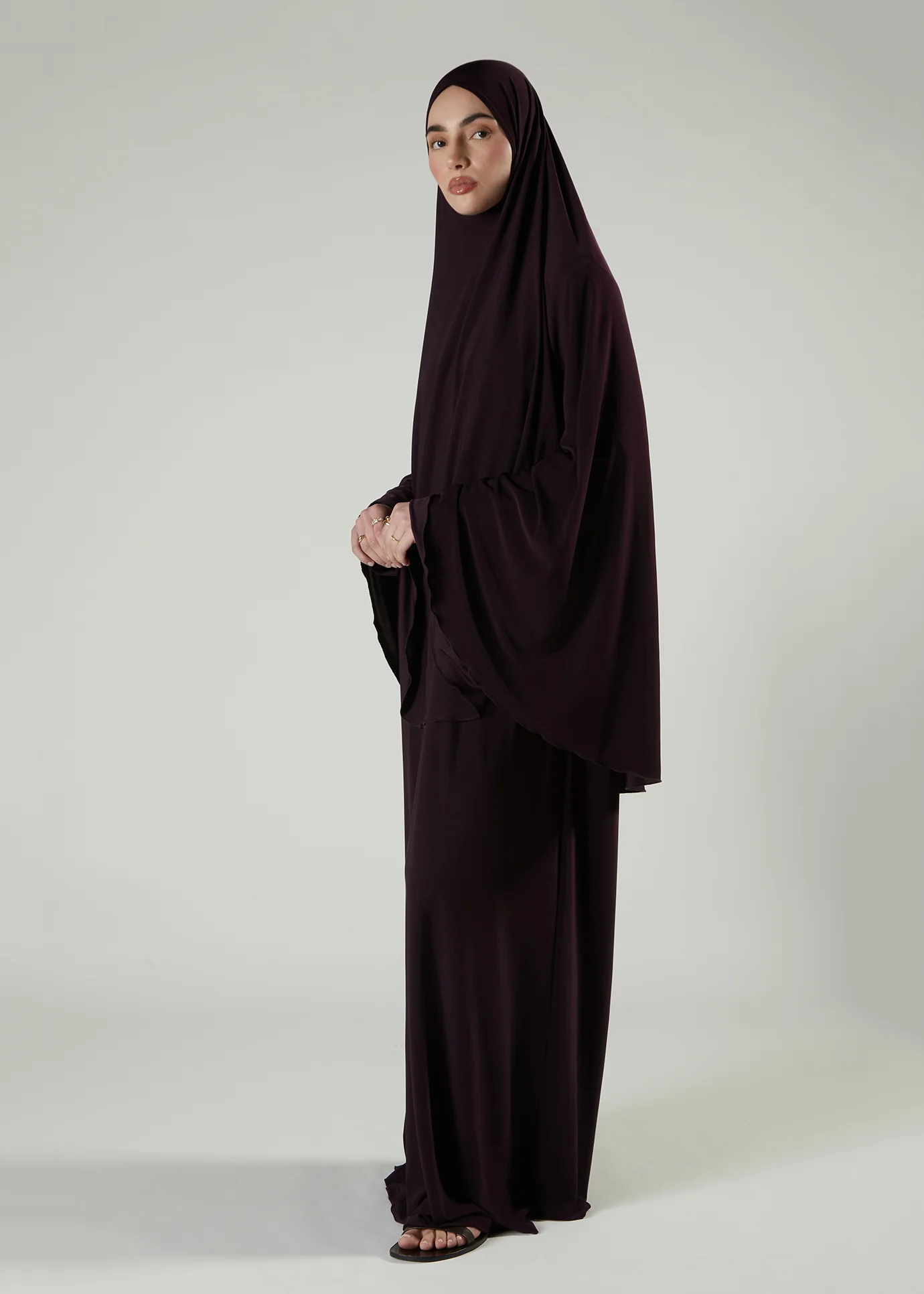 Prayer Abaya Set Plum - Image 3
