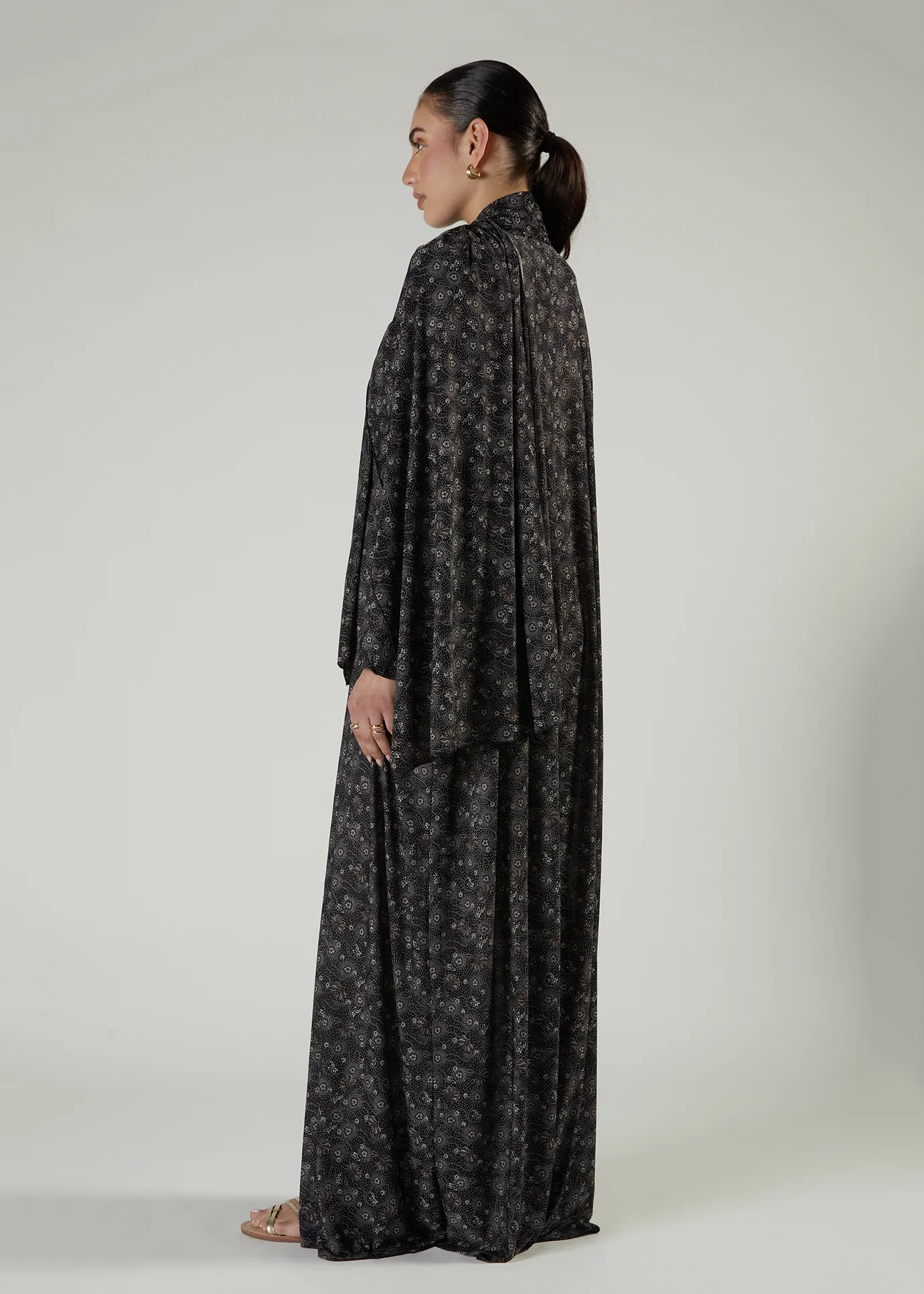 Printed Prayer Abaya Spiral - Image 4