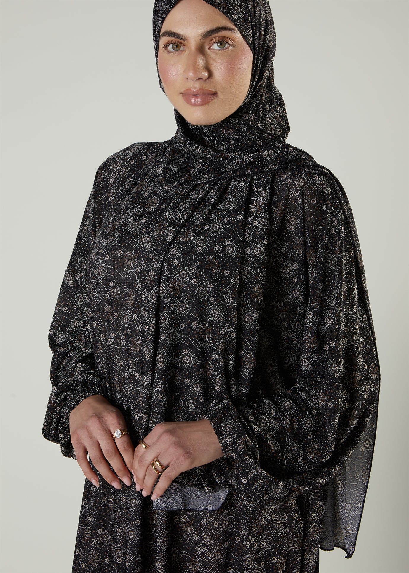 Printed Prayer Abaya Spiral - Image 6